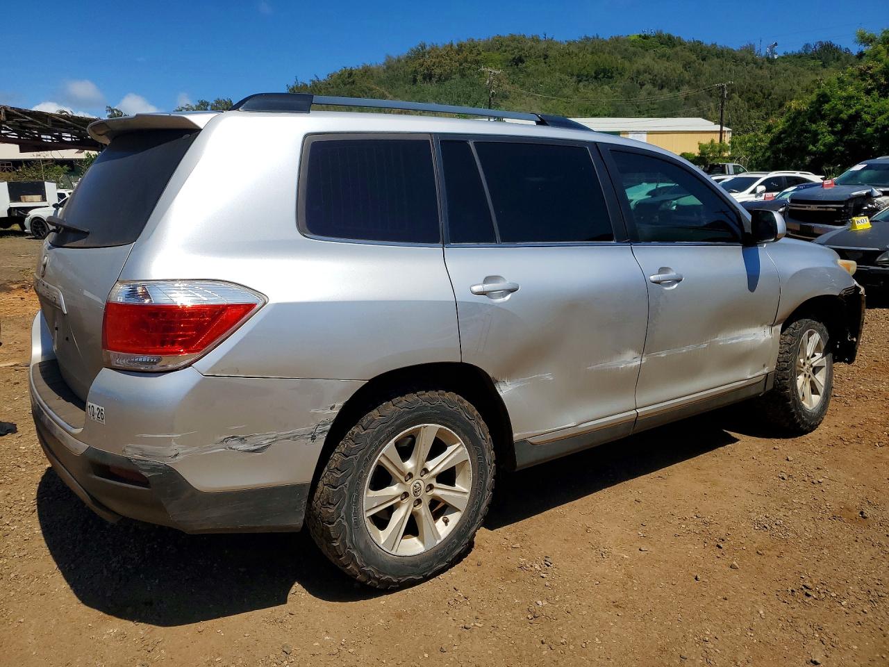 2013 Toyota Highlander Base Серебряный vin: 5TDZK3EH1DS107773