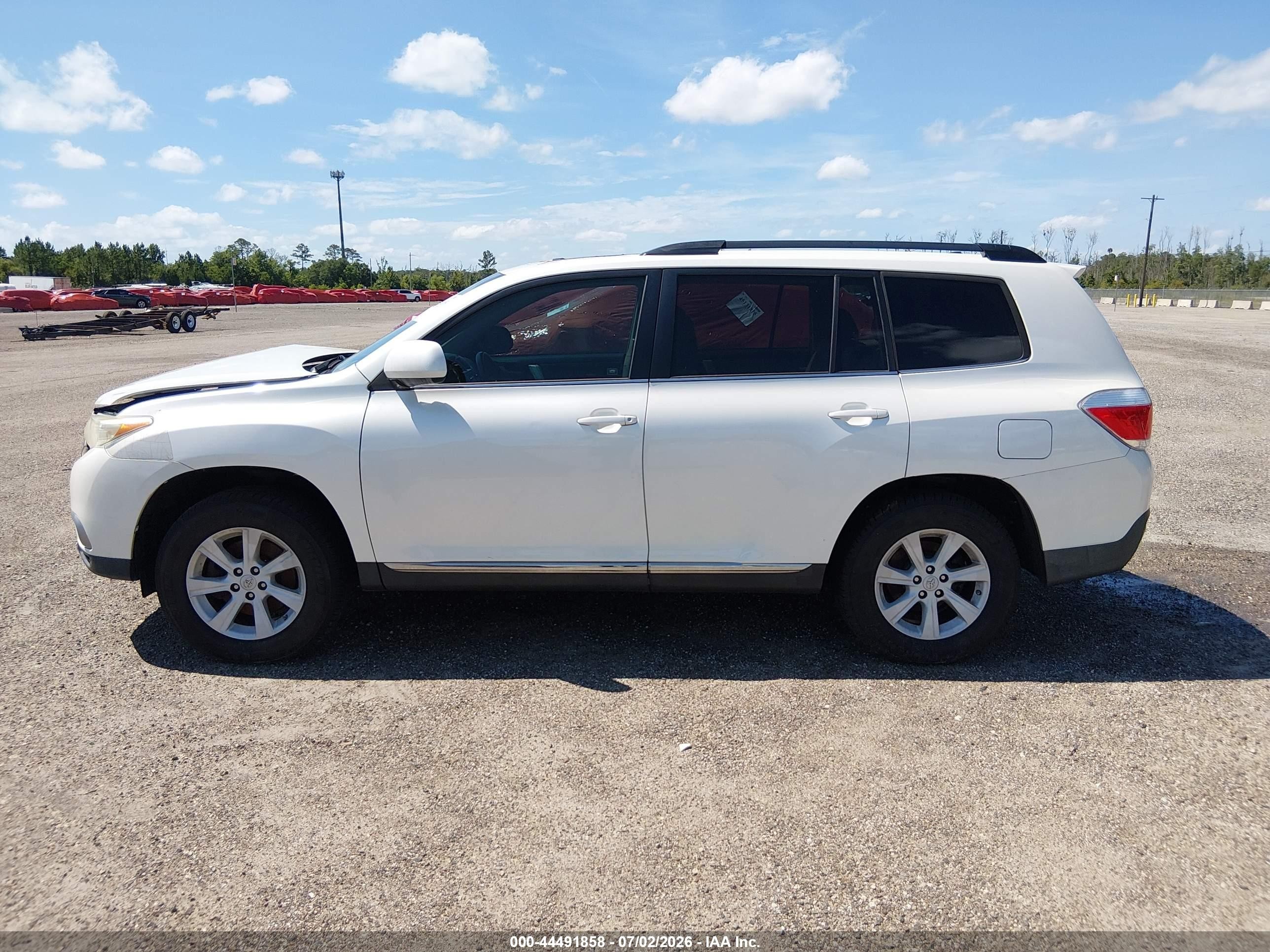 2013 Toyota Highlander Se V6 Белый vin: 5TDZK3EH1DS124170