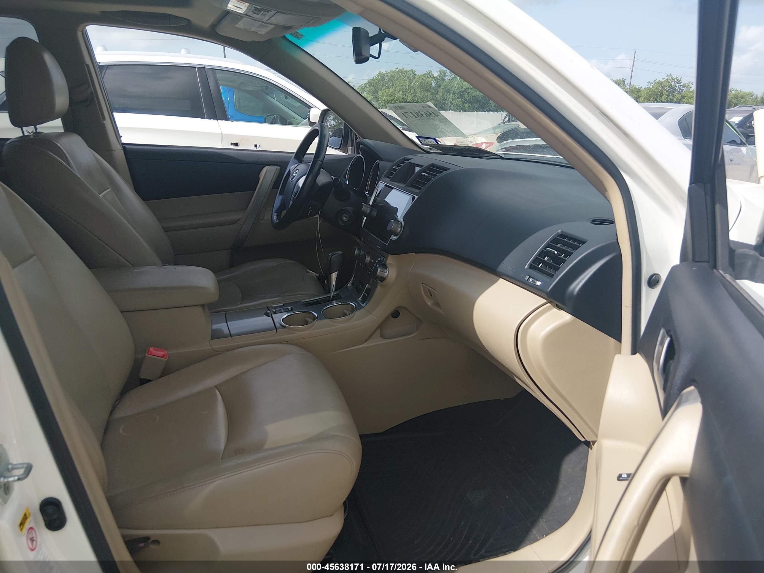 2013 Toyota Highlander Se V6 White vin: 5TDZK3EH1DS134178
