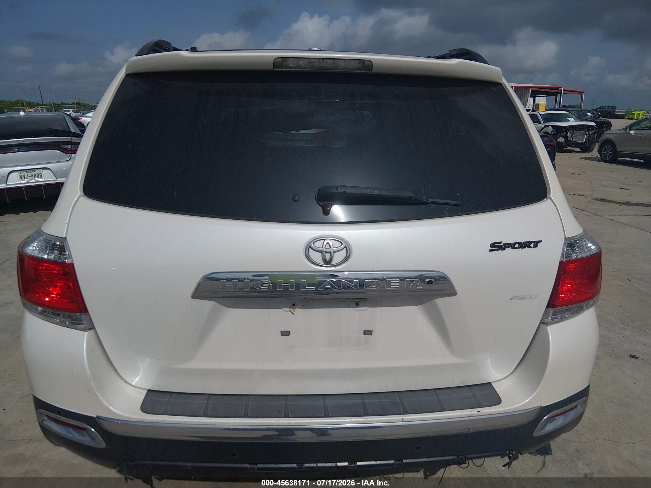 2013 Toyota Highlander Se V6 White vin: 5TDZK3EH1DS134178