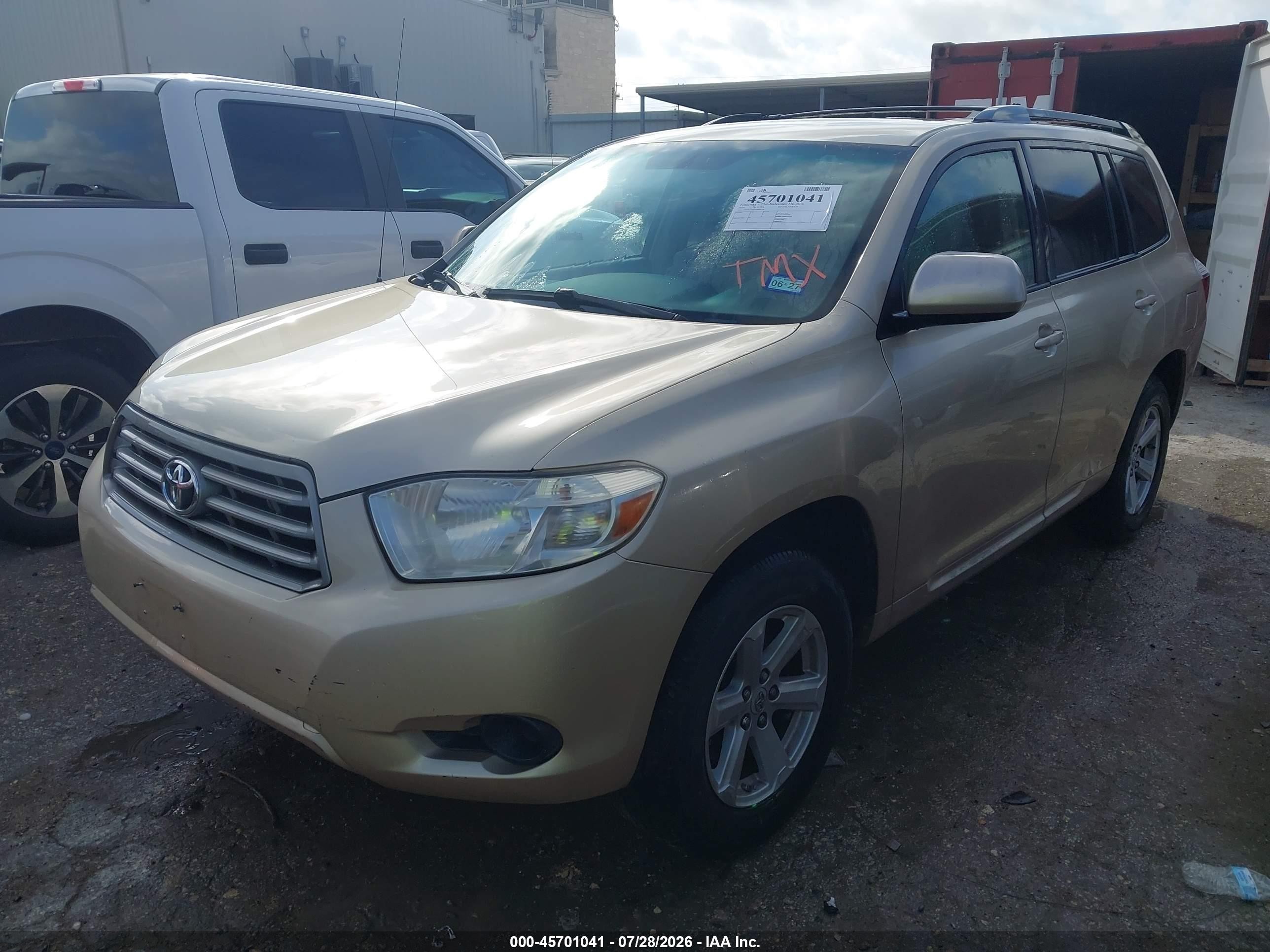 2010 Toyota Highlander Base V6 Золотой vin: 5TDZK3EH2AS005538