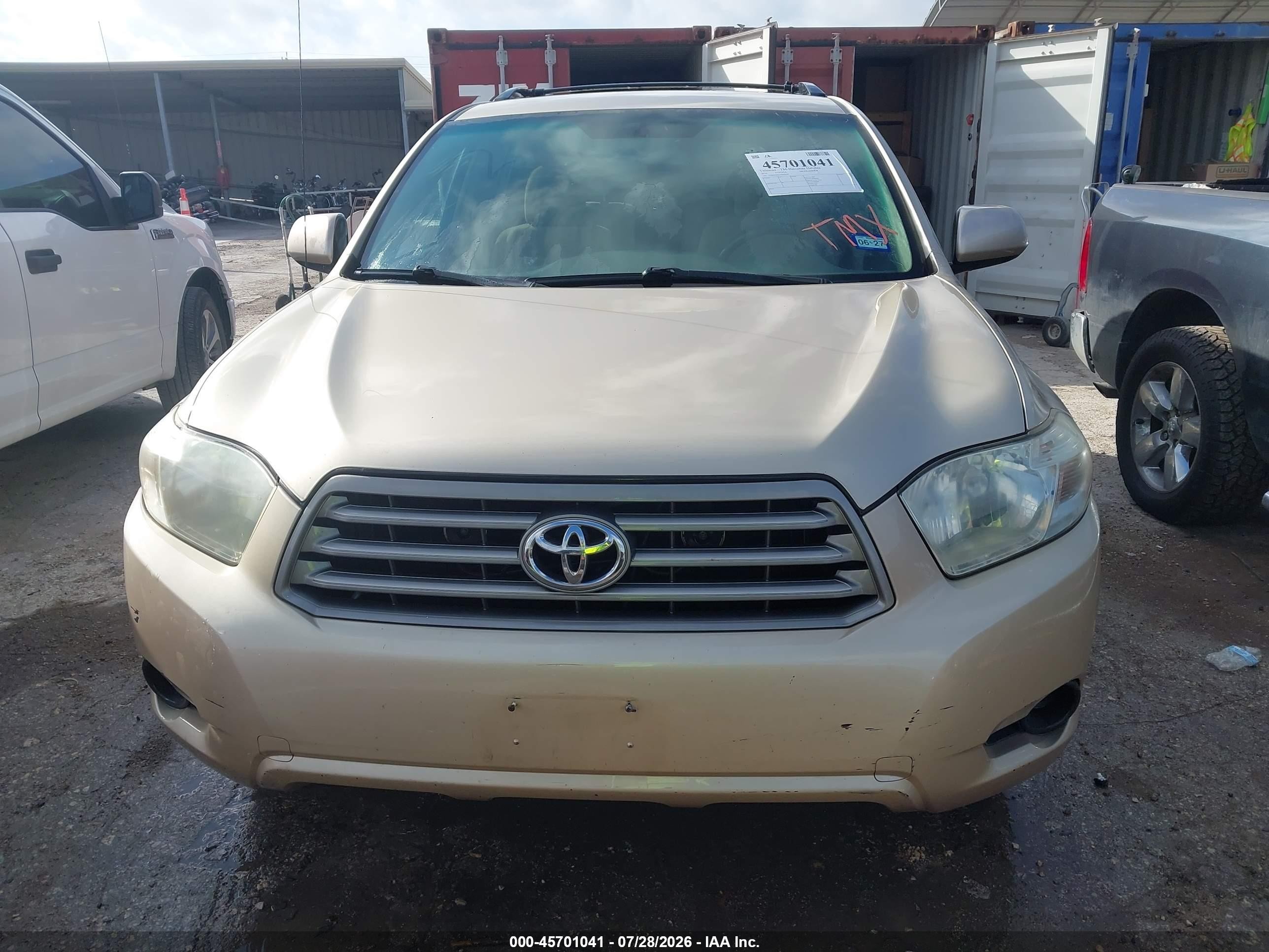 2010 Toyota Highlander Base V6 Золотой vin: 5TDZK3EH2AS005538