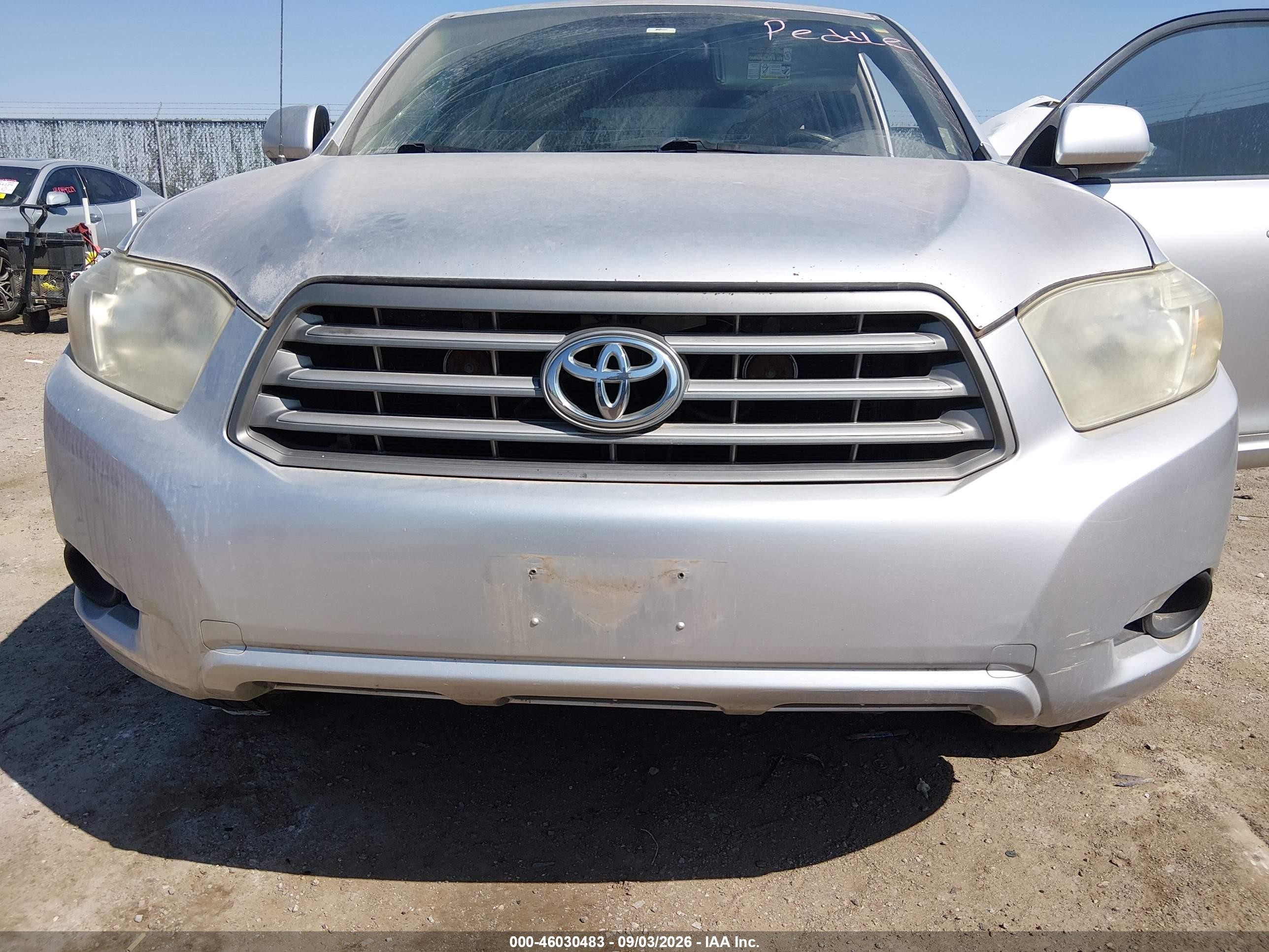 2010 Toyota Highlander Base V6 Silver vin: 5TDZK3EH2AS012490