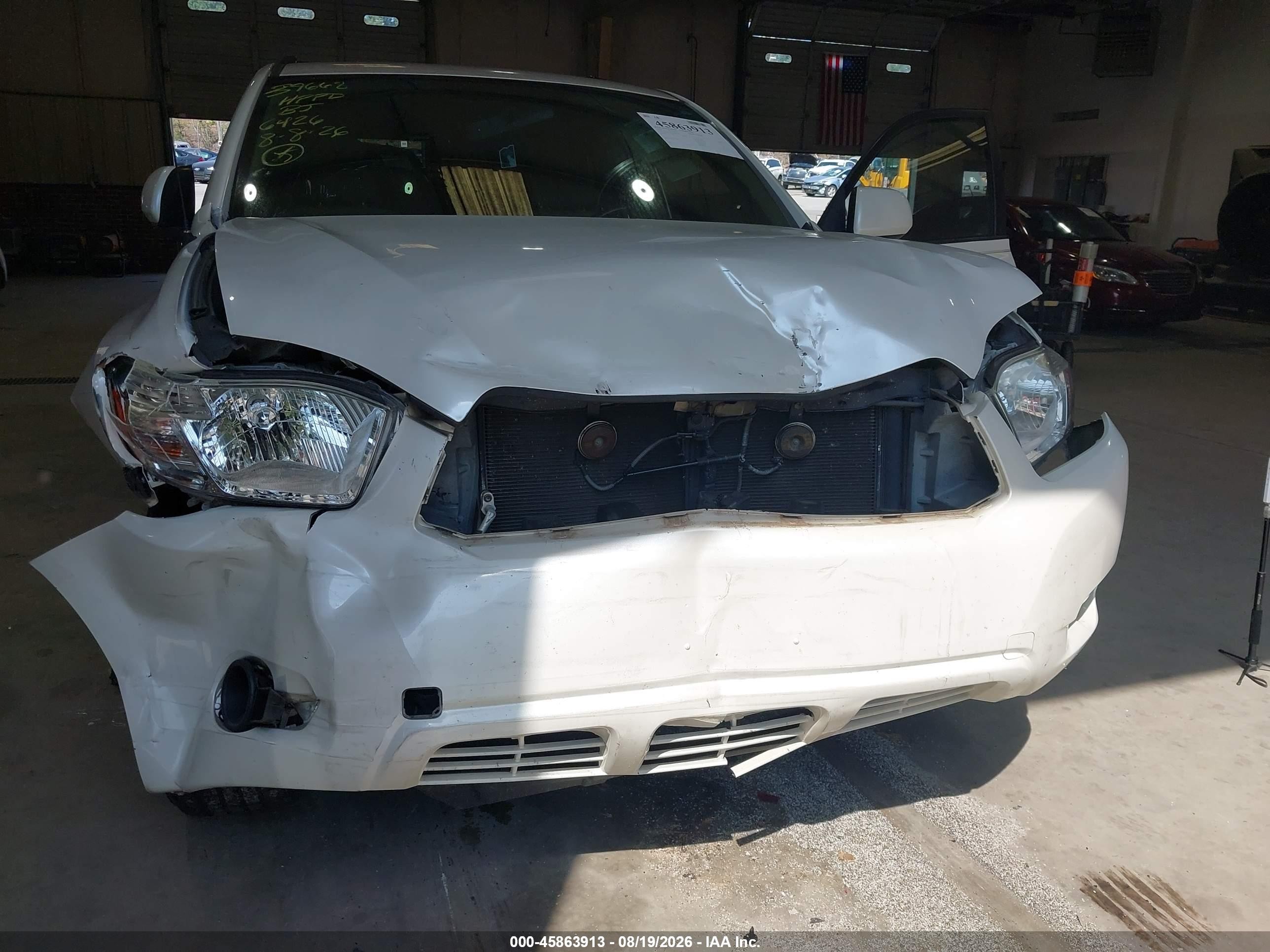 2010 Toyota Highlander Base V6 White vin: 5TDZK3EH2AS016426