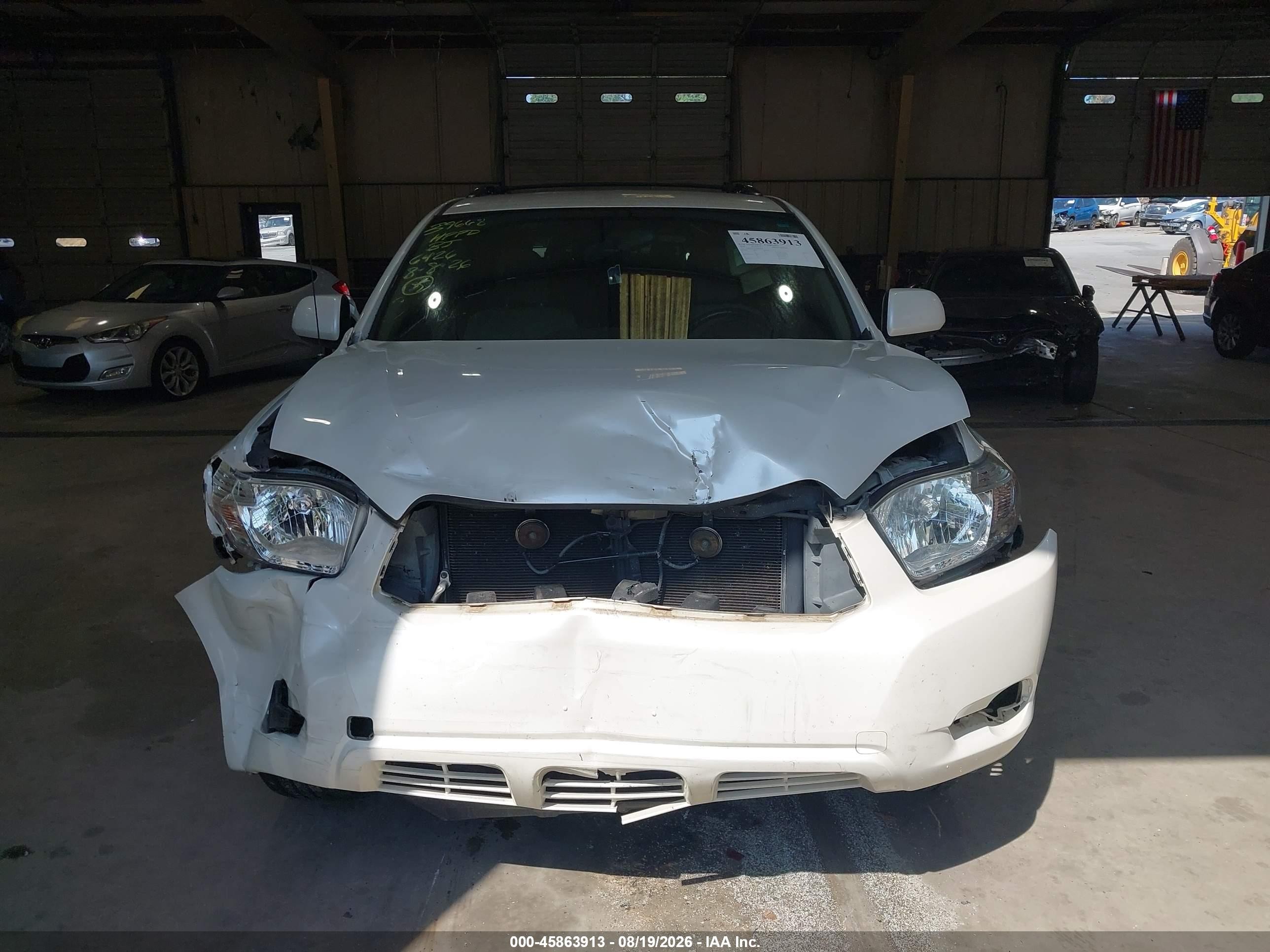 2010 Toyota Highlander Base V6 White vin: 5TDZK3EH2AS016426