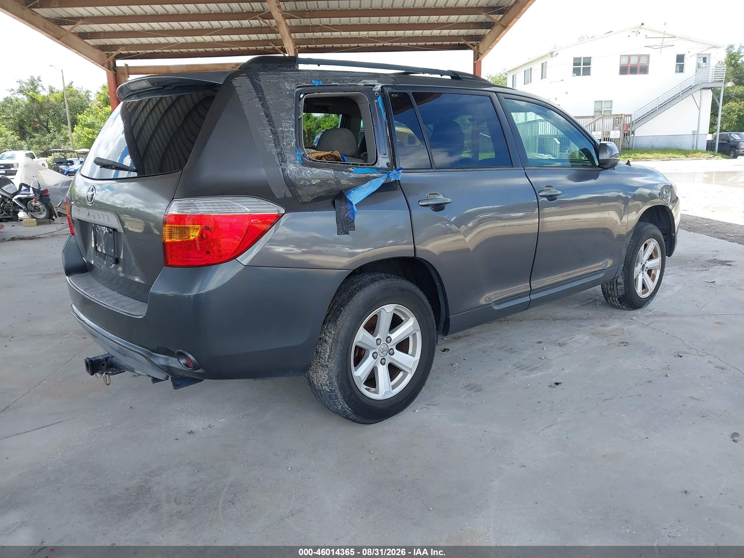 2010 Toyota Highlander Base V6 Gray vin: 5TDZK3EH2AS020749