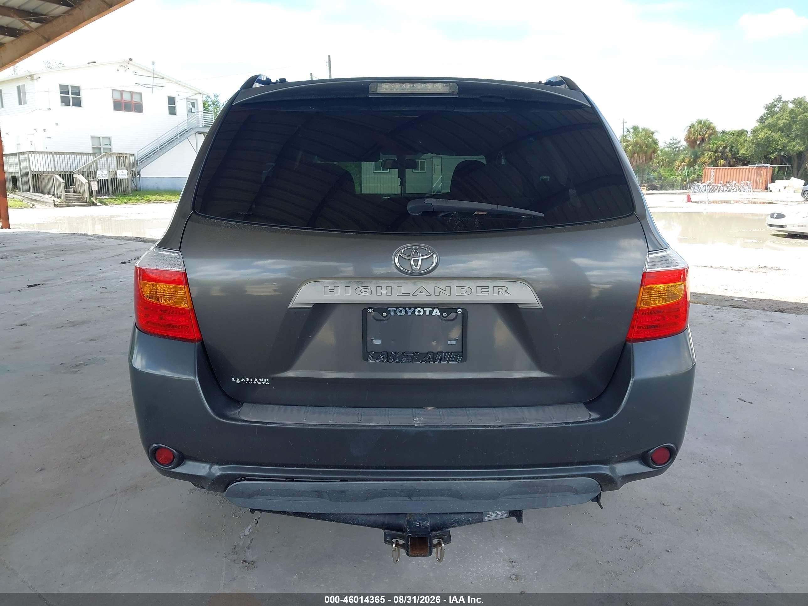 2010 Toyota Highlander Base V6 Gray vin: 5TDZK3EH2AS020749