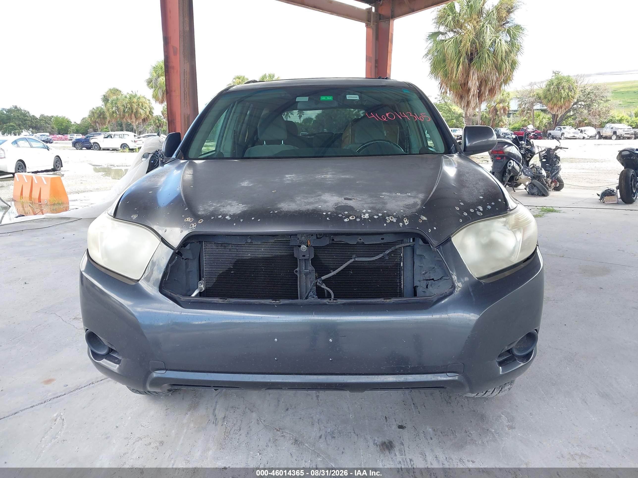 2010 Toyota Highlander Base V6 Gray vin: 5TDZK3EH2AS020749