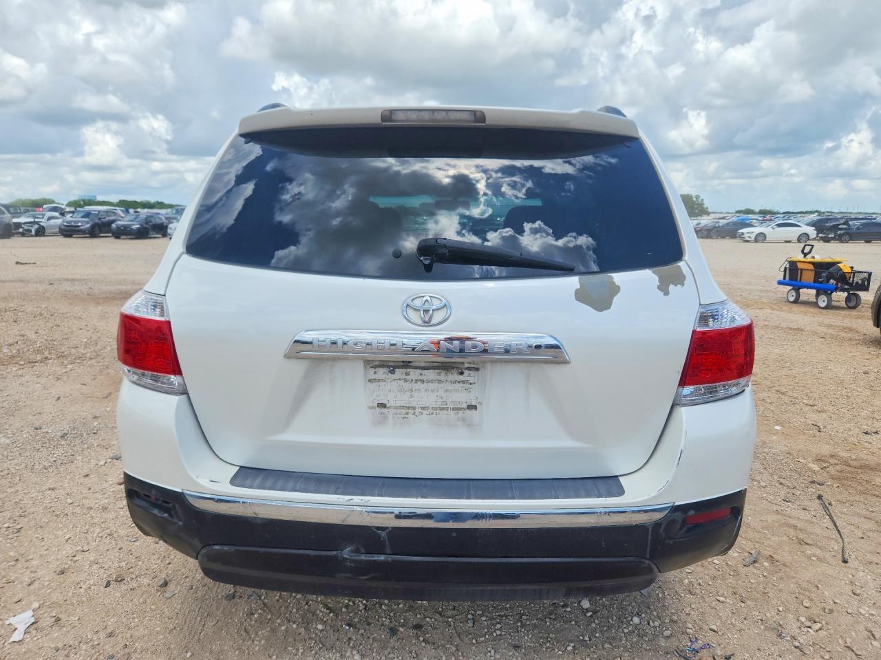 2012 Toyota Highlander Se White vin: 5TDZK3EH2CS050529