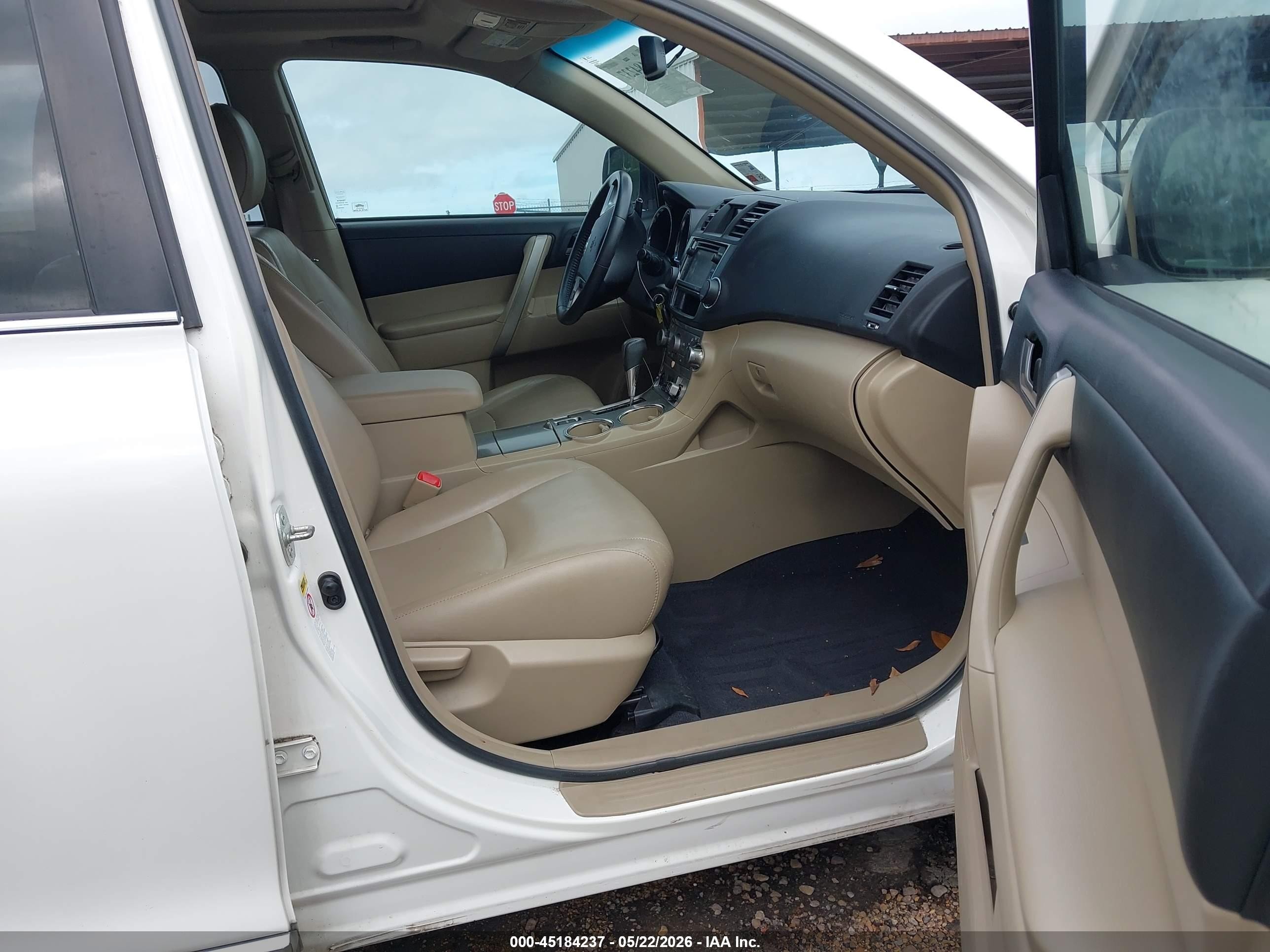 2013 Toyota Highlander Se V6 Белый vin: 5TDZK3EH2DS097464