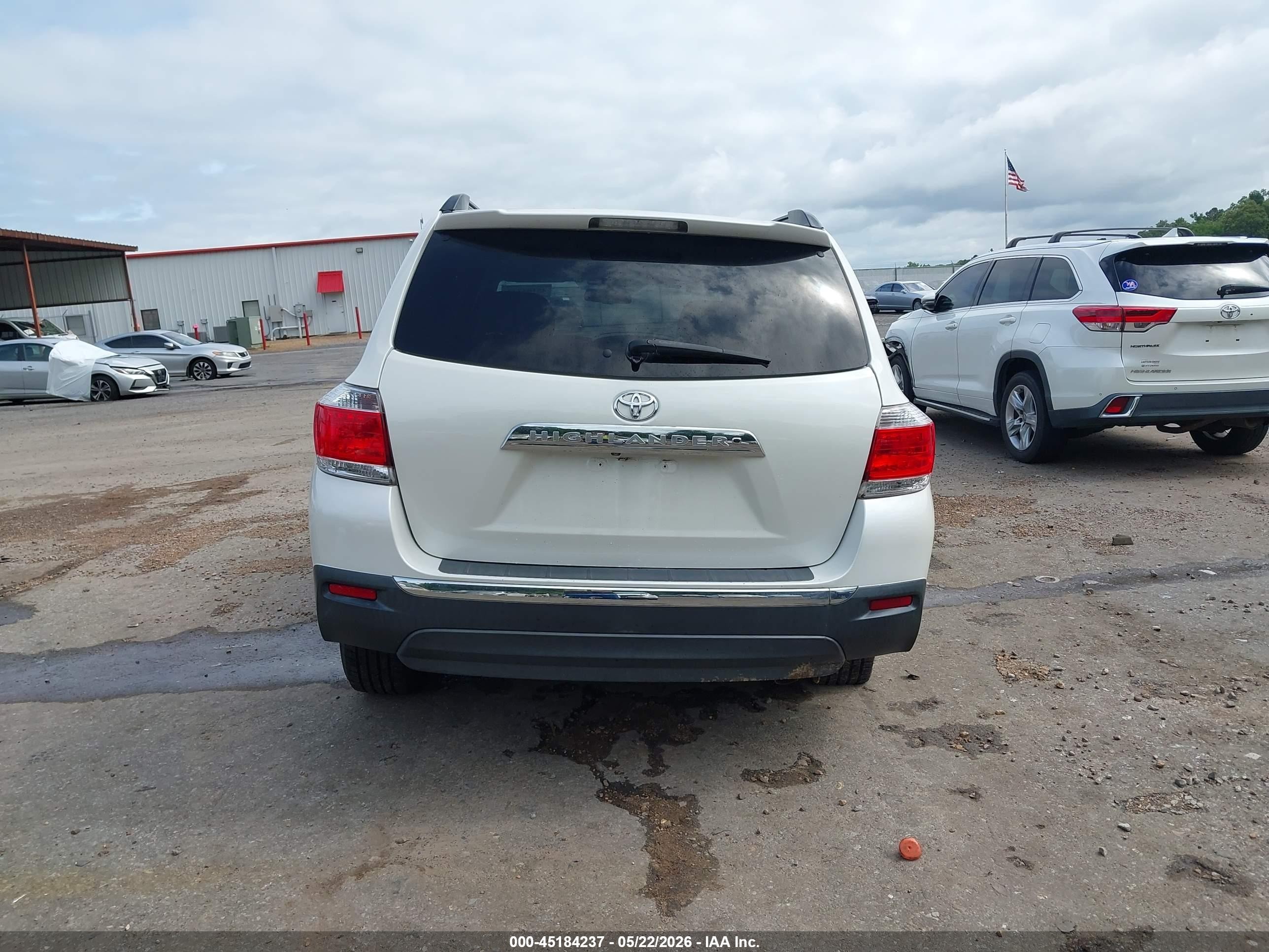 2013 Toyota Highlander Se V6 Белый vin: 5TDZK3EH2DS097464