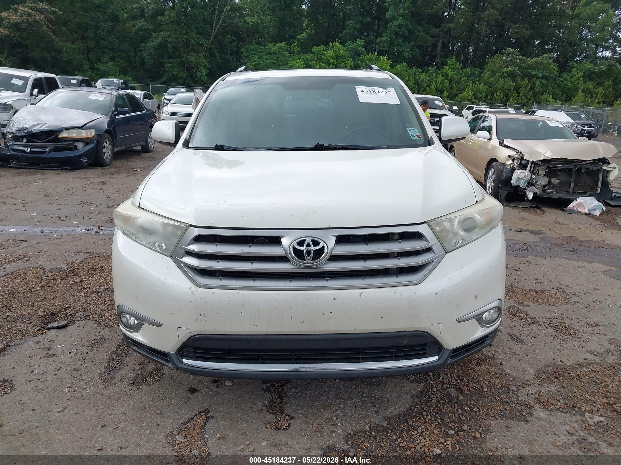 2013 Toyota Highlander Se V6 Белый vin: 5TDZK3EH2DS097464