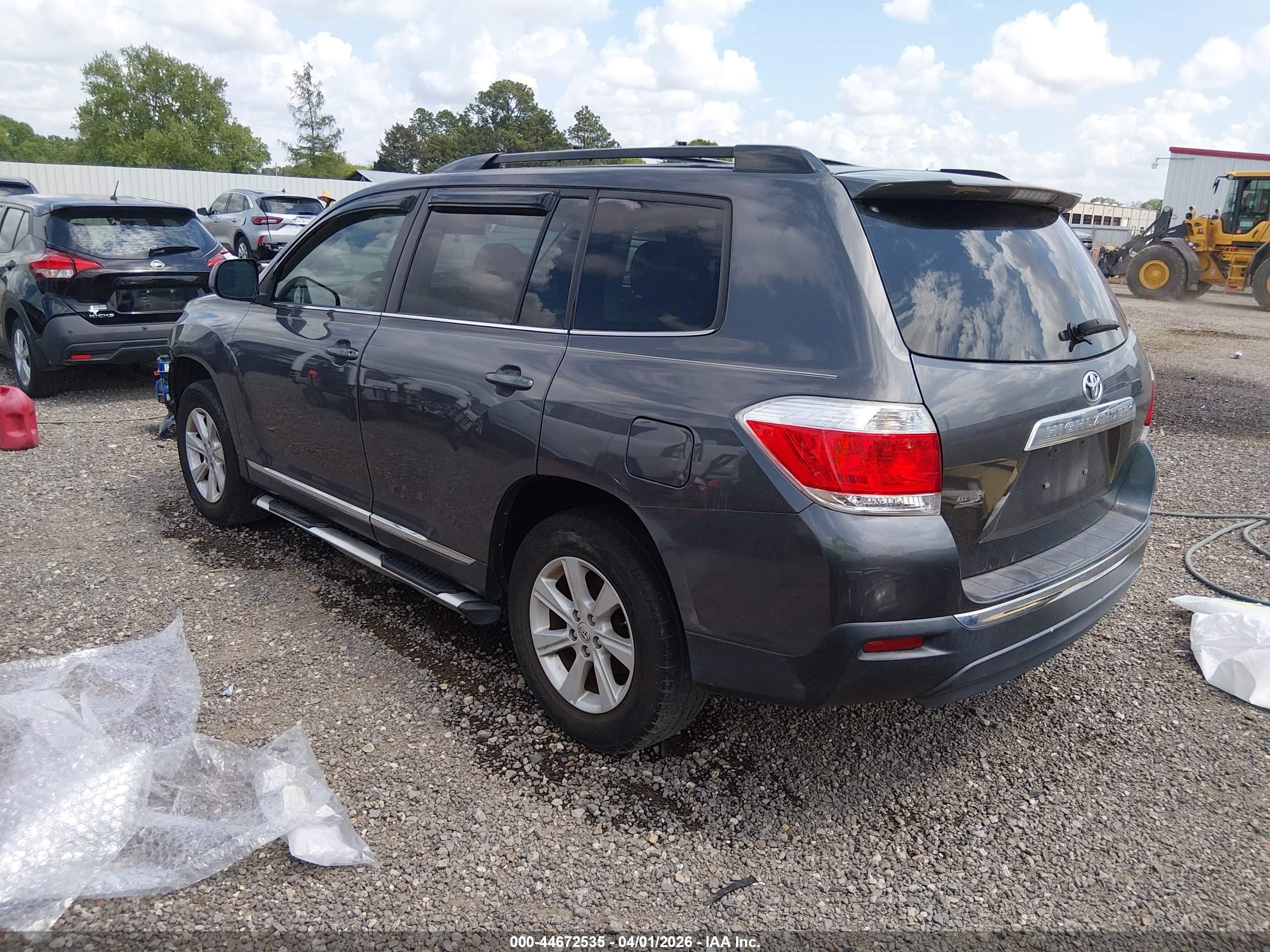 2013 Toyota Highlander Base Plus V6 Gray vin: 5TDZK3EH2DS098274