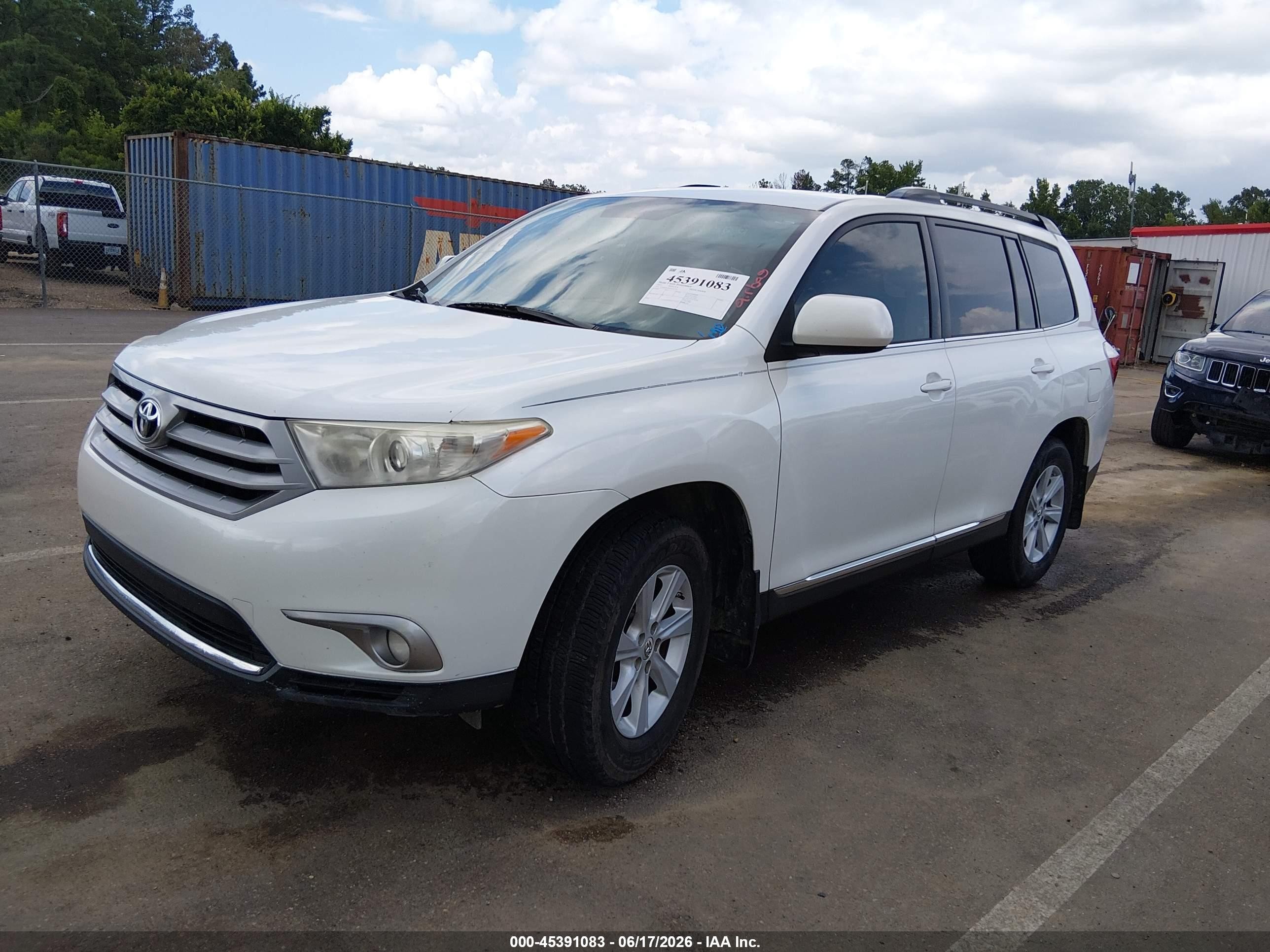 2013 Toyota Highlander Se V6 Белый vin: 5TDZK3EH2DS133752