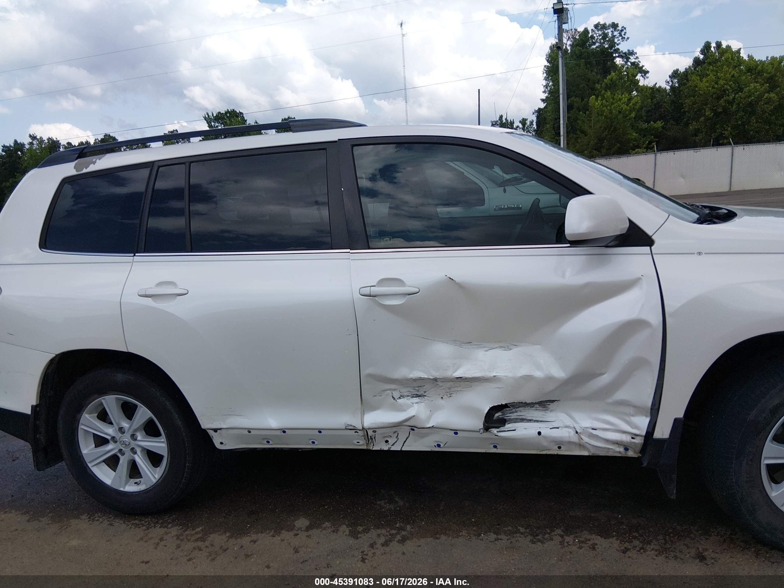 2013 Toyota Highlander Se V6 Белый vin: 5TDZK3EH2DS133752