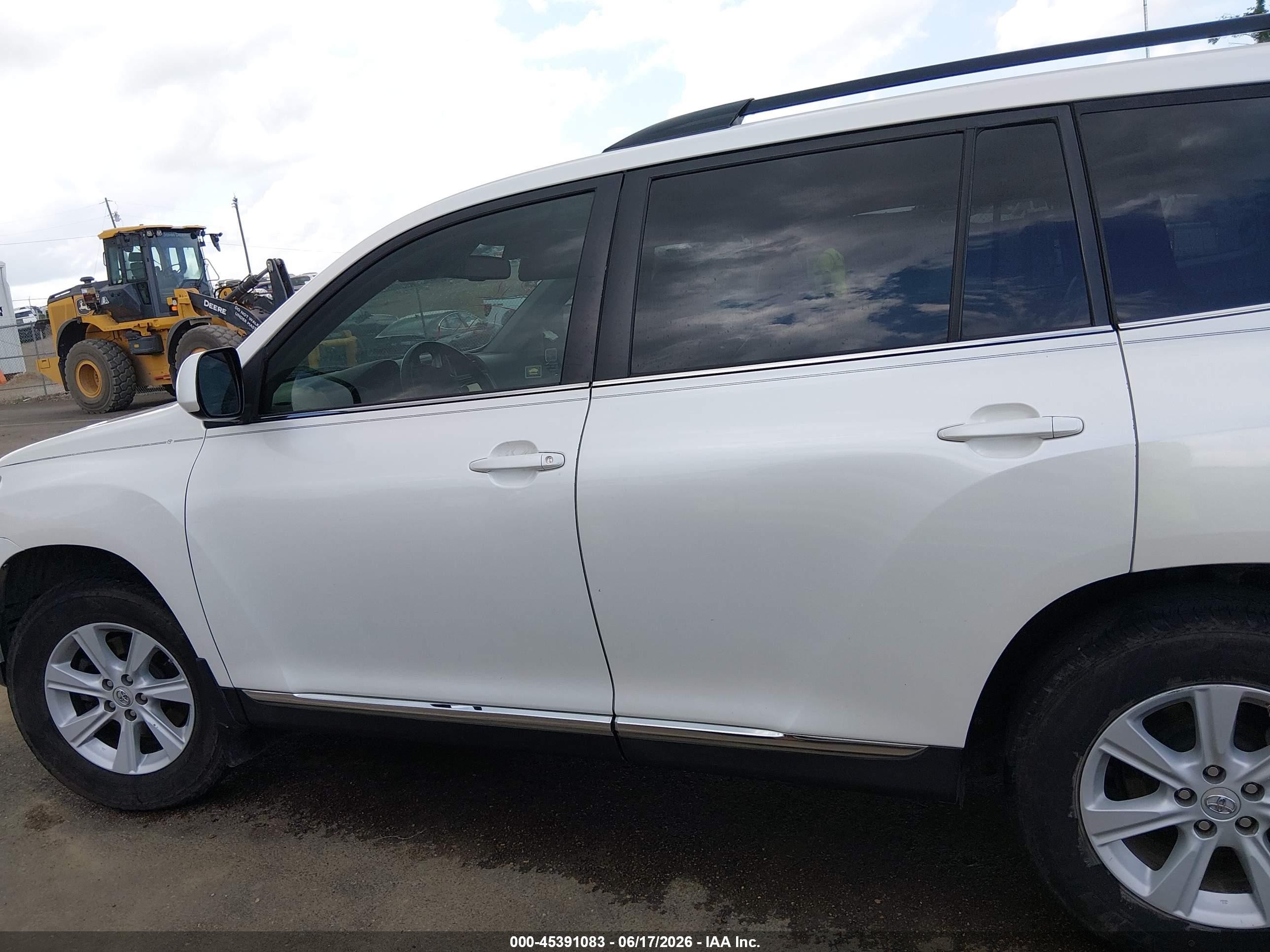 2013 Toyota Highlander Se V6 Белый vin: 5TDZK3EH2DS133752