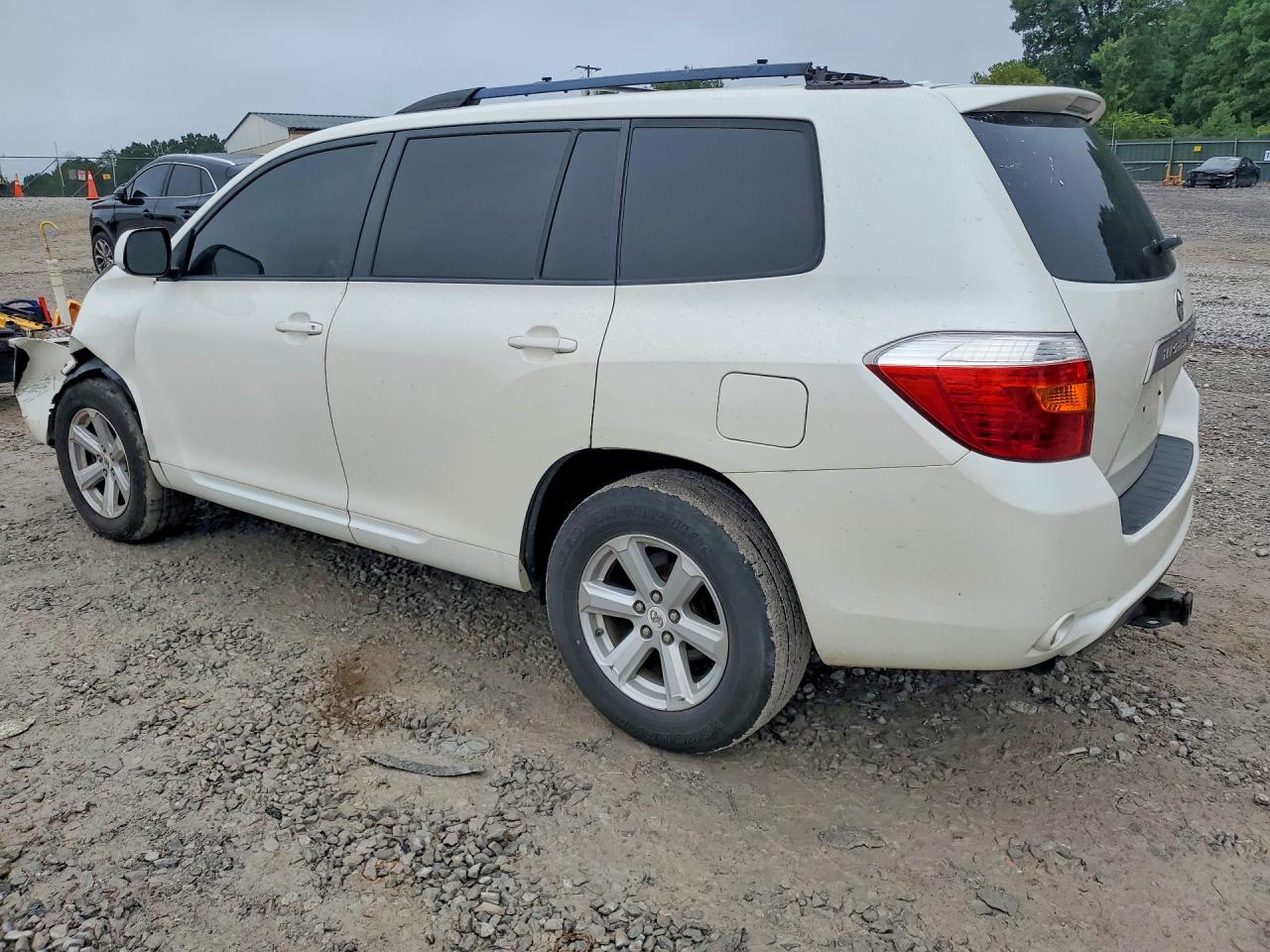 2010 Toyota Highlander Base White vin: 5TDZK3EH3AS004415