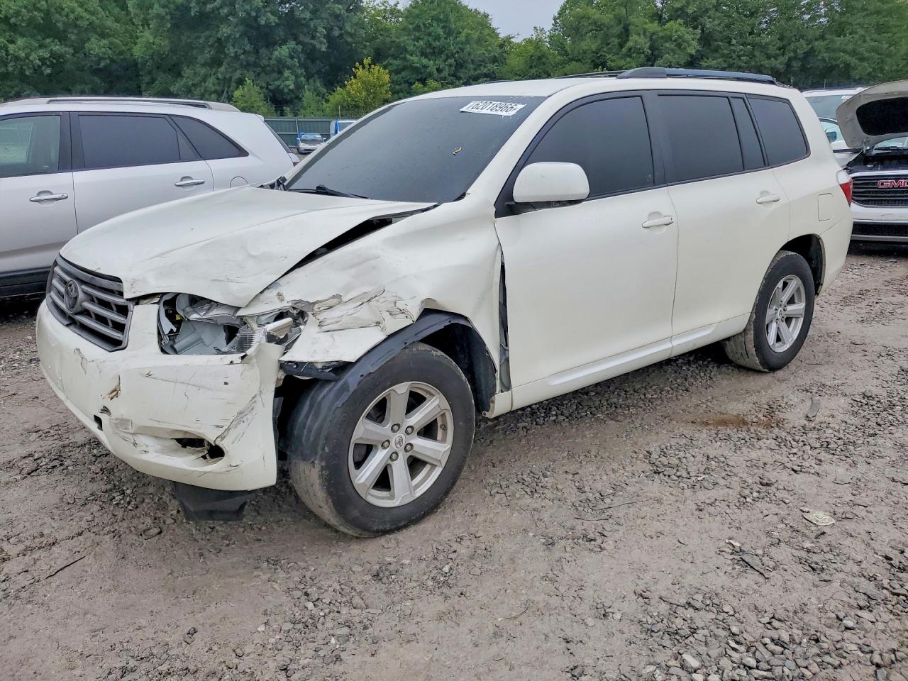2010 Toyota Highlander Base White vin: 5TDZK3EH3AS004415