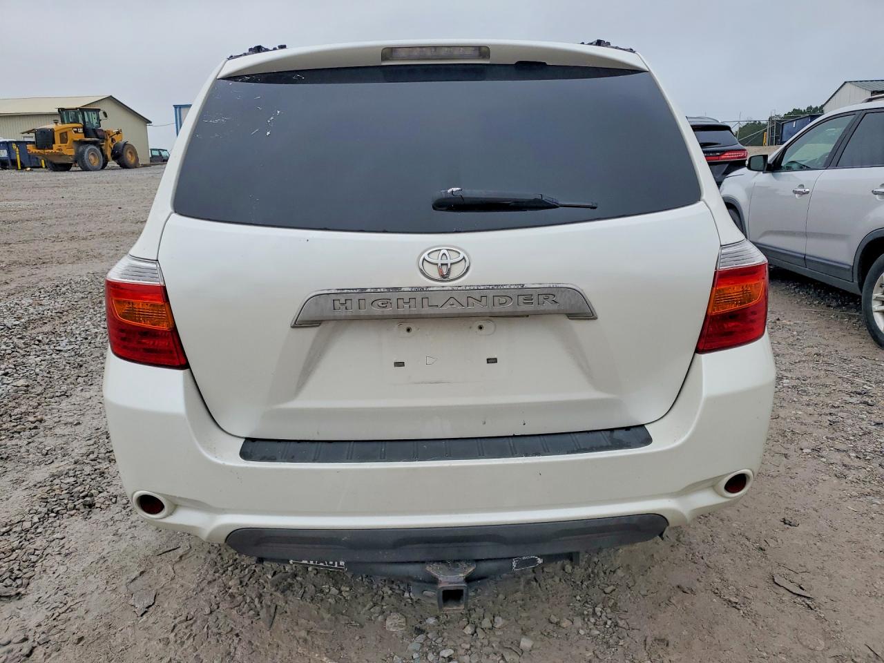 2010 Toyota Highlander Base White vin: 5TDZK3EH3AS004415