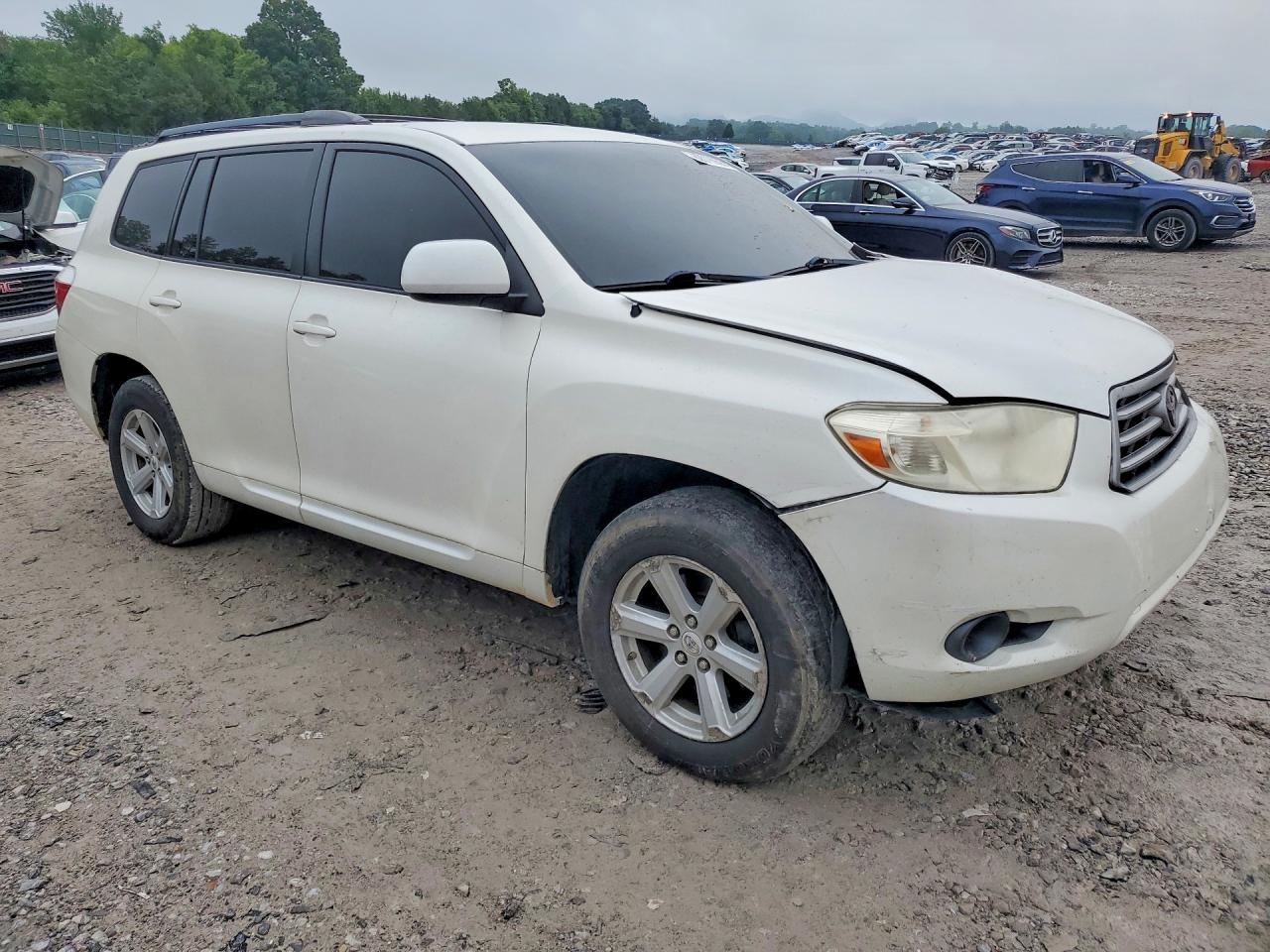 2010 Toyota Highlander Base White vin: 5TDZK3EH3AS004415