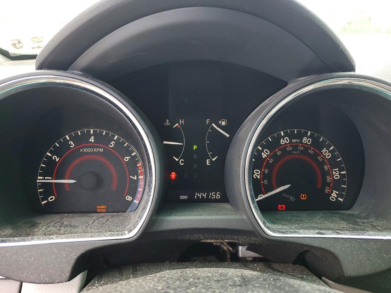 2010 Toyota Highlander Base Silver vin: 5TDZK3EH3AS009534