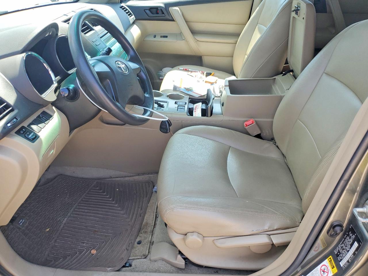 2010 Toyota Highlander Base Gray vin: 5TDZK3EH3AS010263