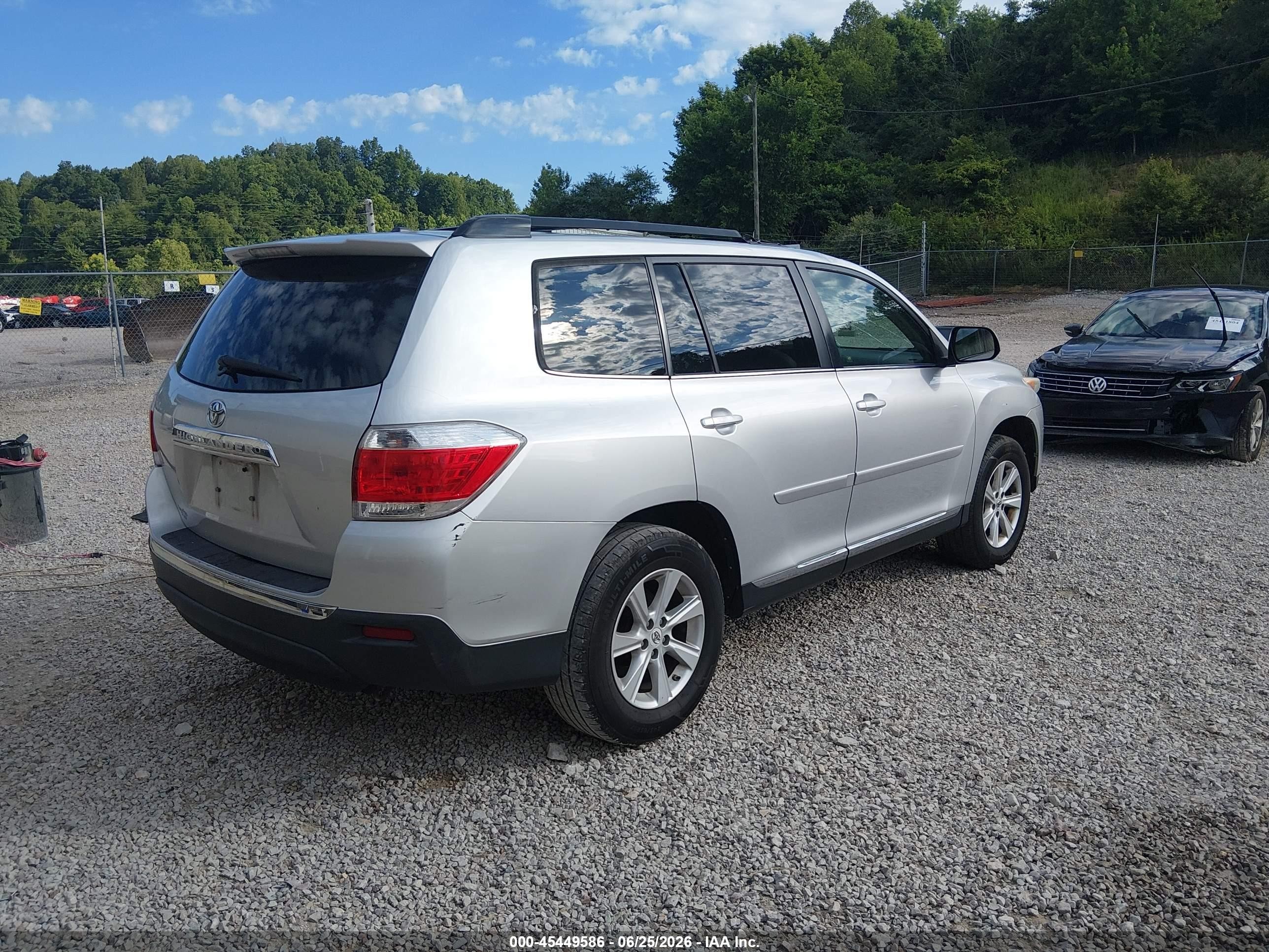 2011 Toyota Highlander Se V6 Silver vin: 5TDZK3EH3BS046746