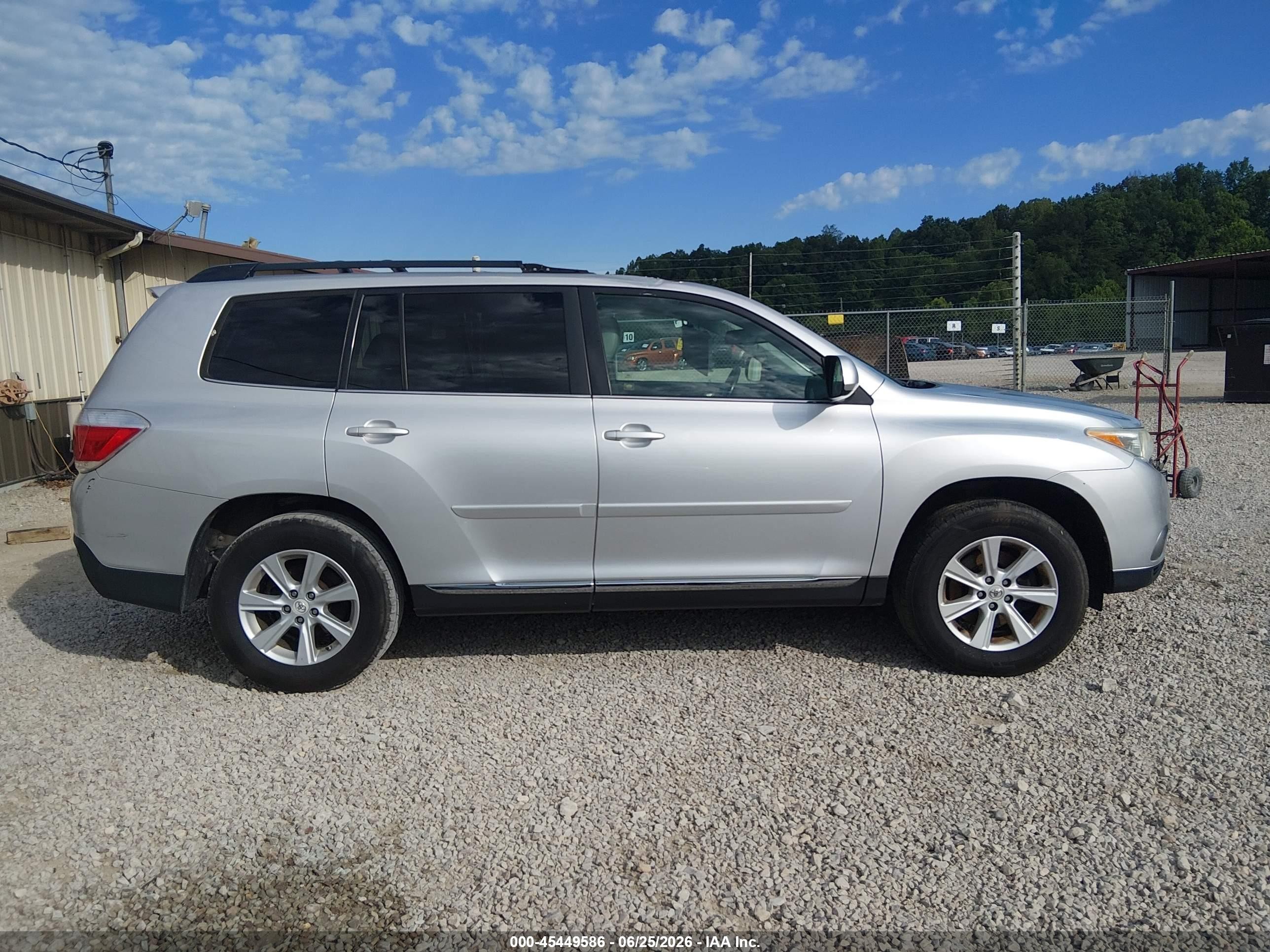 2011 Toyota Highlander Se V6 Silver vin: 5TDZK3EH3BS046746