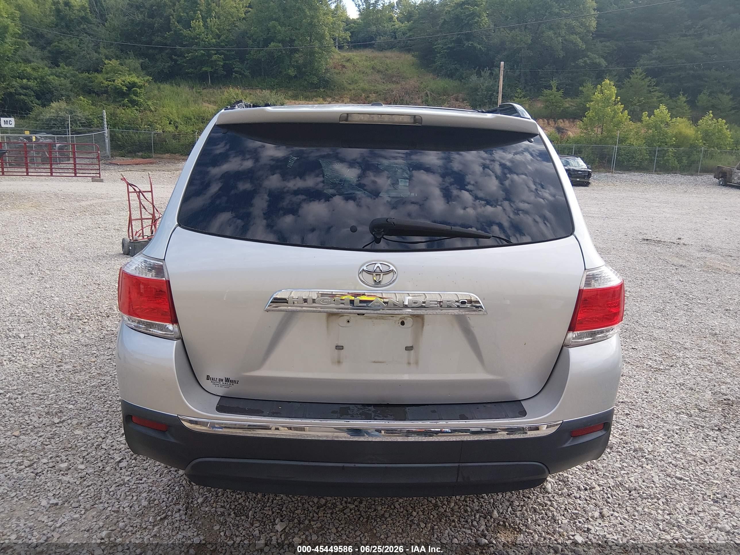 2011 Toyota Highlander Se V6 Silver vin: 5TDZK3EH3BS046746