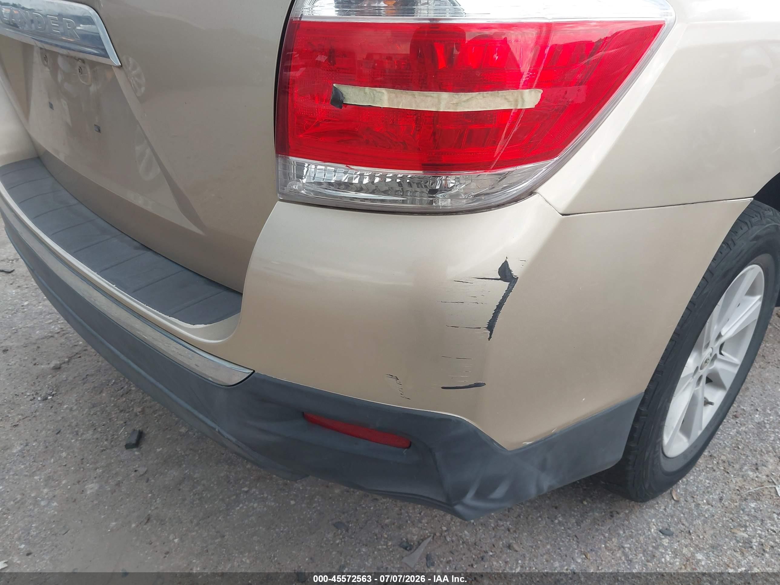 2012 Toyota Highlander Base V6 Gold vin: 5TDZK3EH3CS064696
