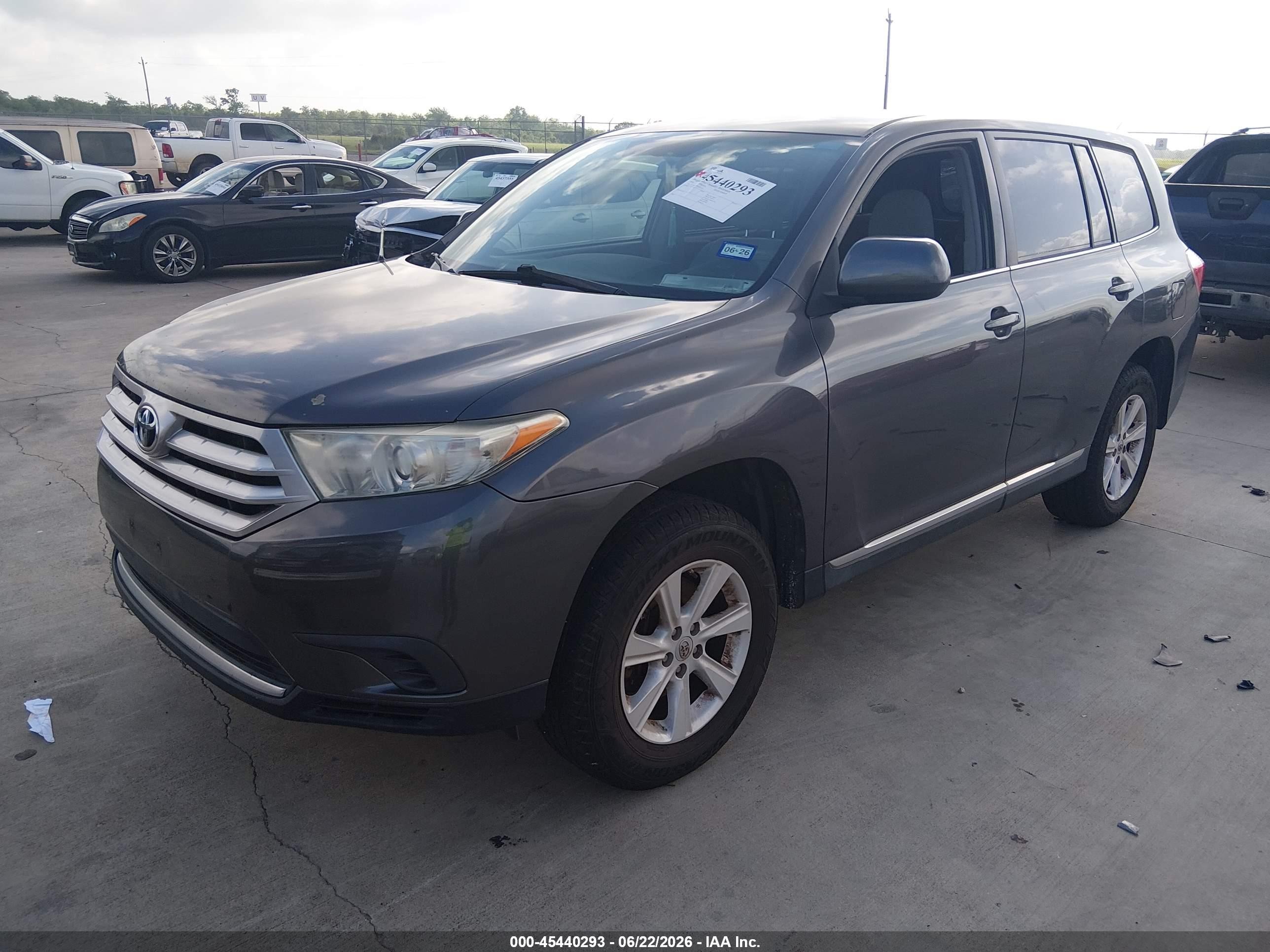 2012 Toyota Highlander Base V6 Gray vin: 5TDZK3EH3CS076122