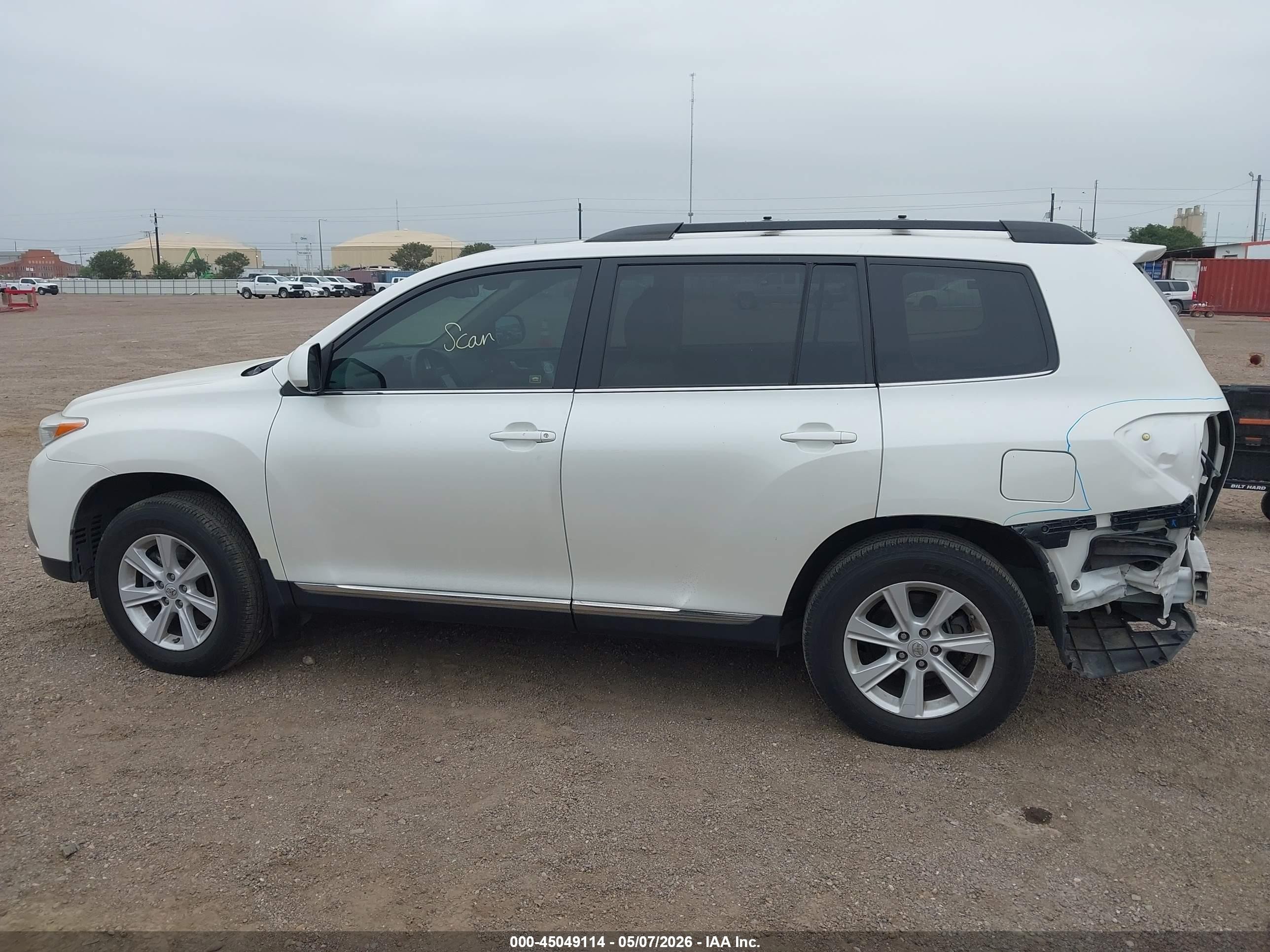 2013 Toyota Highlander Se V6 White vin: 5TDZK3EH3DS096338
