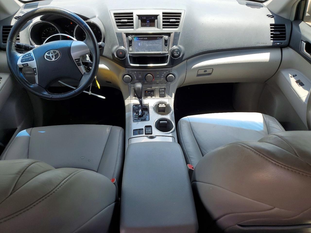 2013 Toyota Highlander Se Silver vin: 5TDZK3EH3DS102722