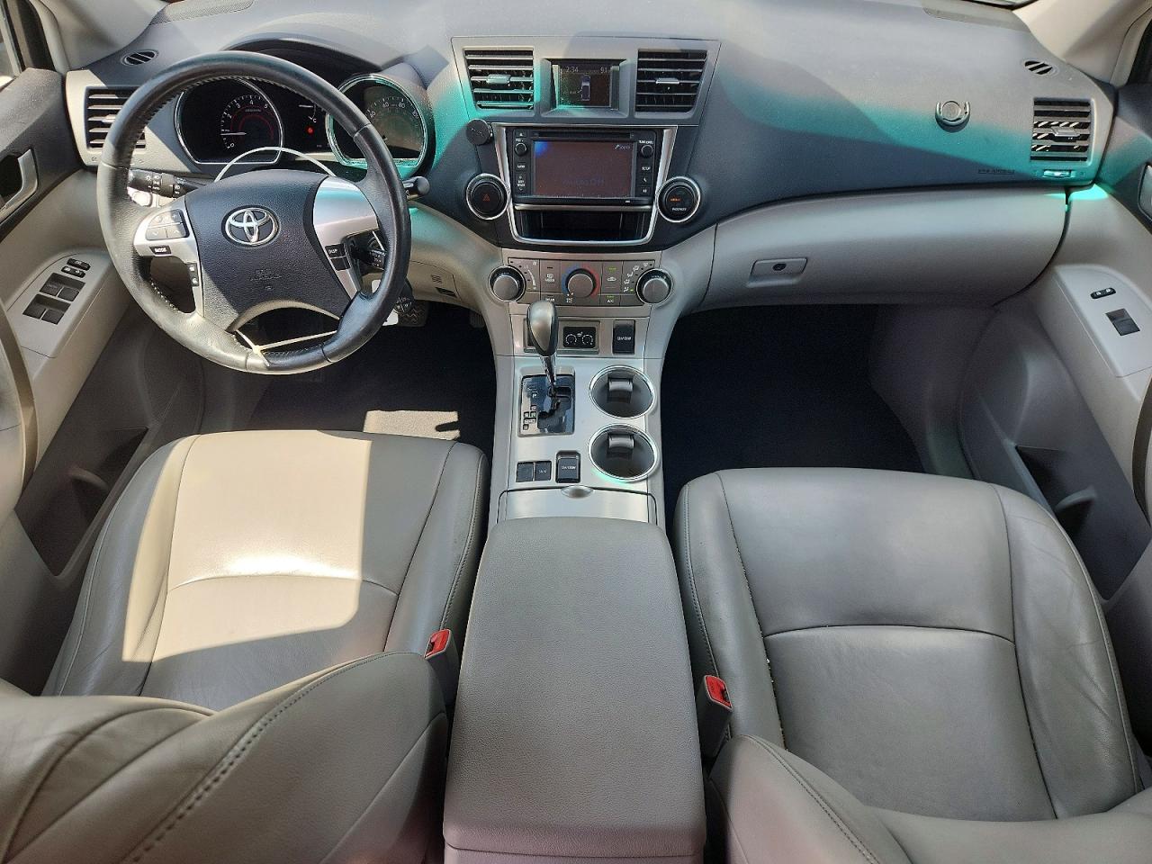 2013 Toyota Highlander Se Gray vin: 5TDZK3EH3DS126440