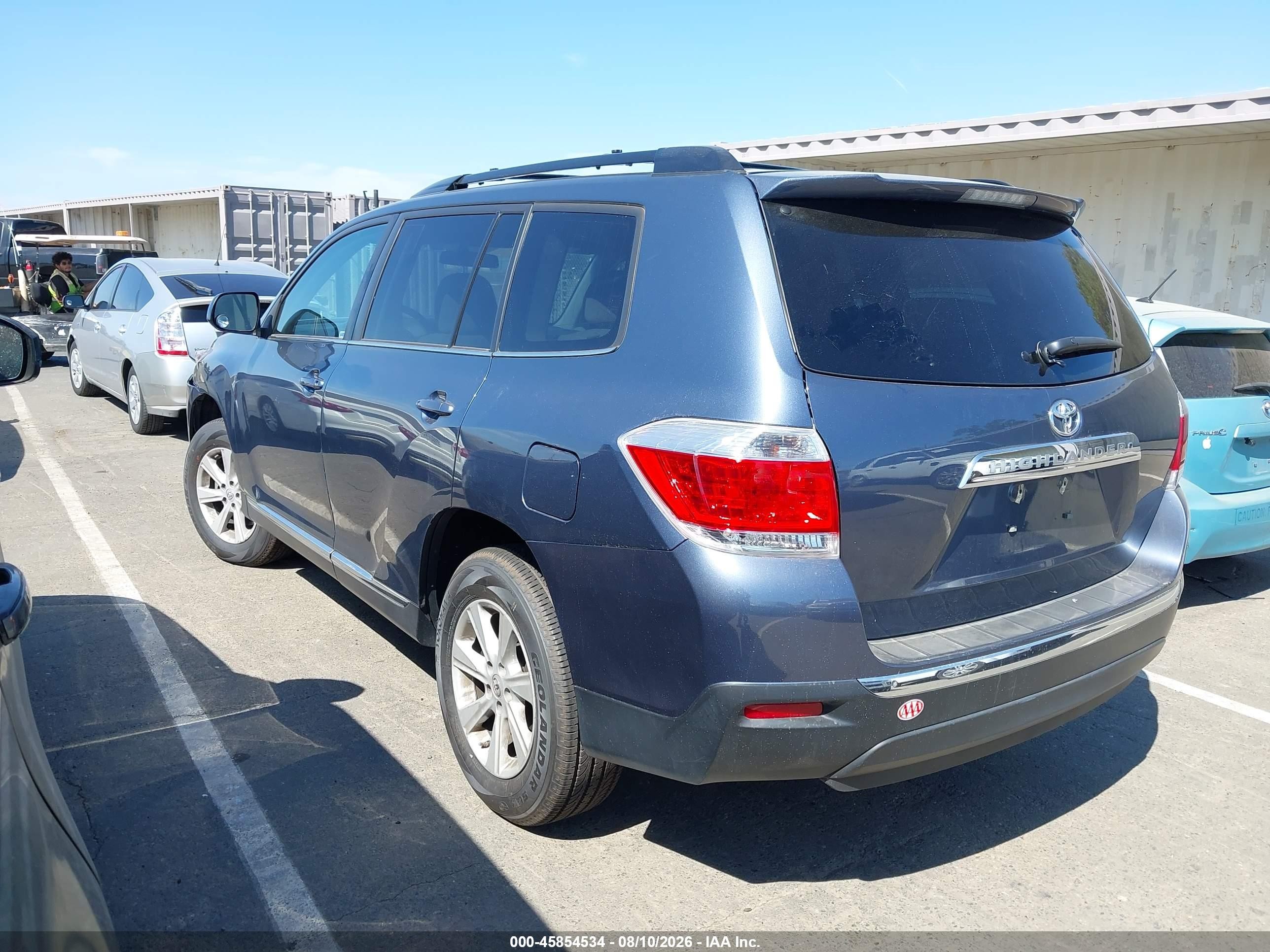 2013 Toyota Highlander Base Plus V6 Blue vin: 5TDZK3EH3DS126891