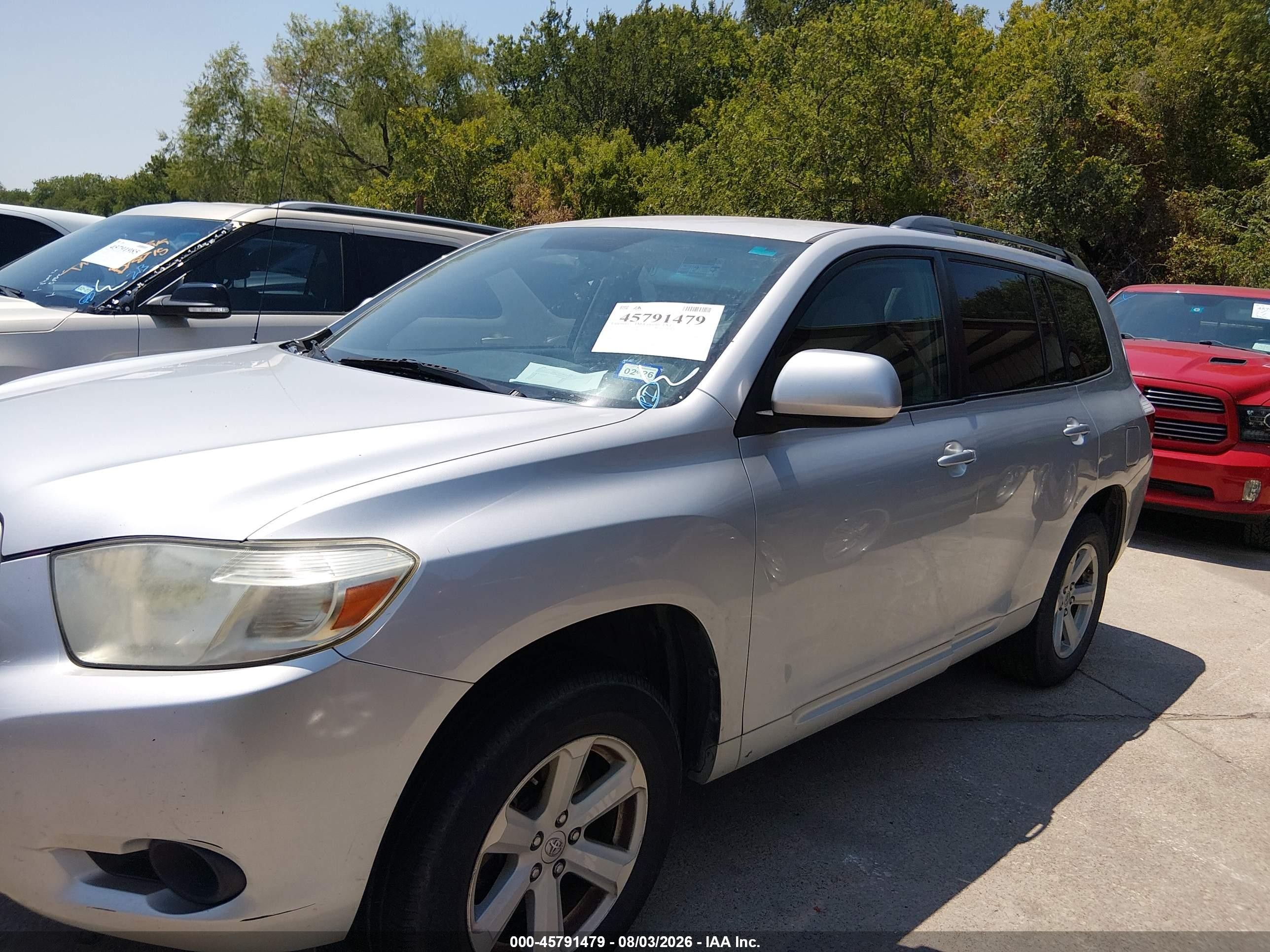 2010 Toyota Highlander Base V6 Silver vin: 5TDZK3EH4AS003208