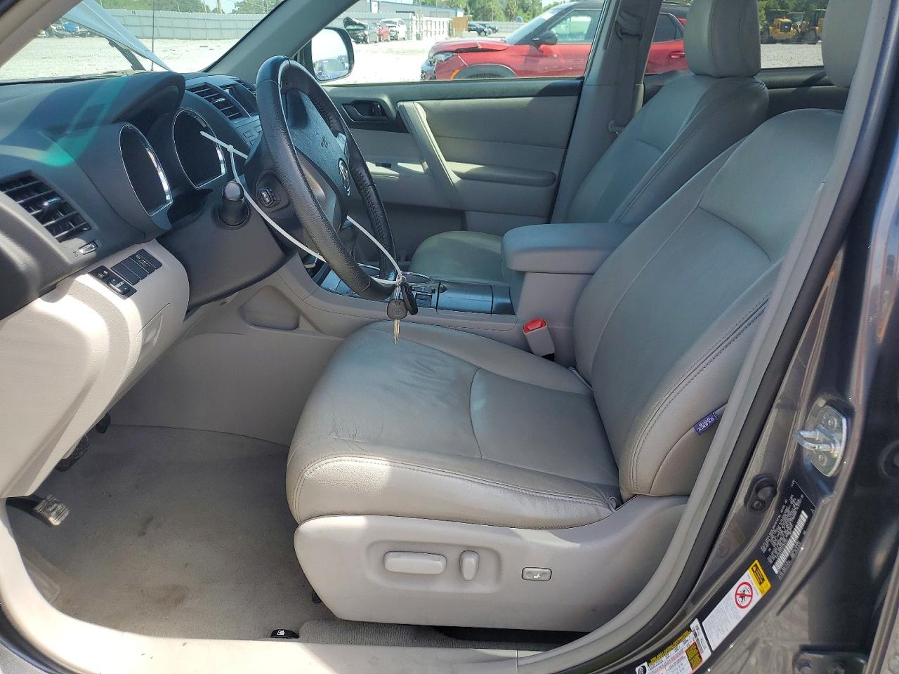 2010 Toyota Highlander Base Gray vin: 5TDZK3EH4AS004553