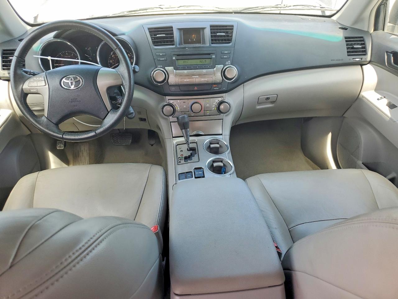 2010 Toyota Highlander Base Gray vin: 5TDZK3EH4AS004553