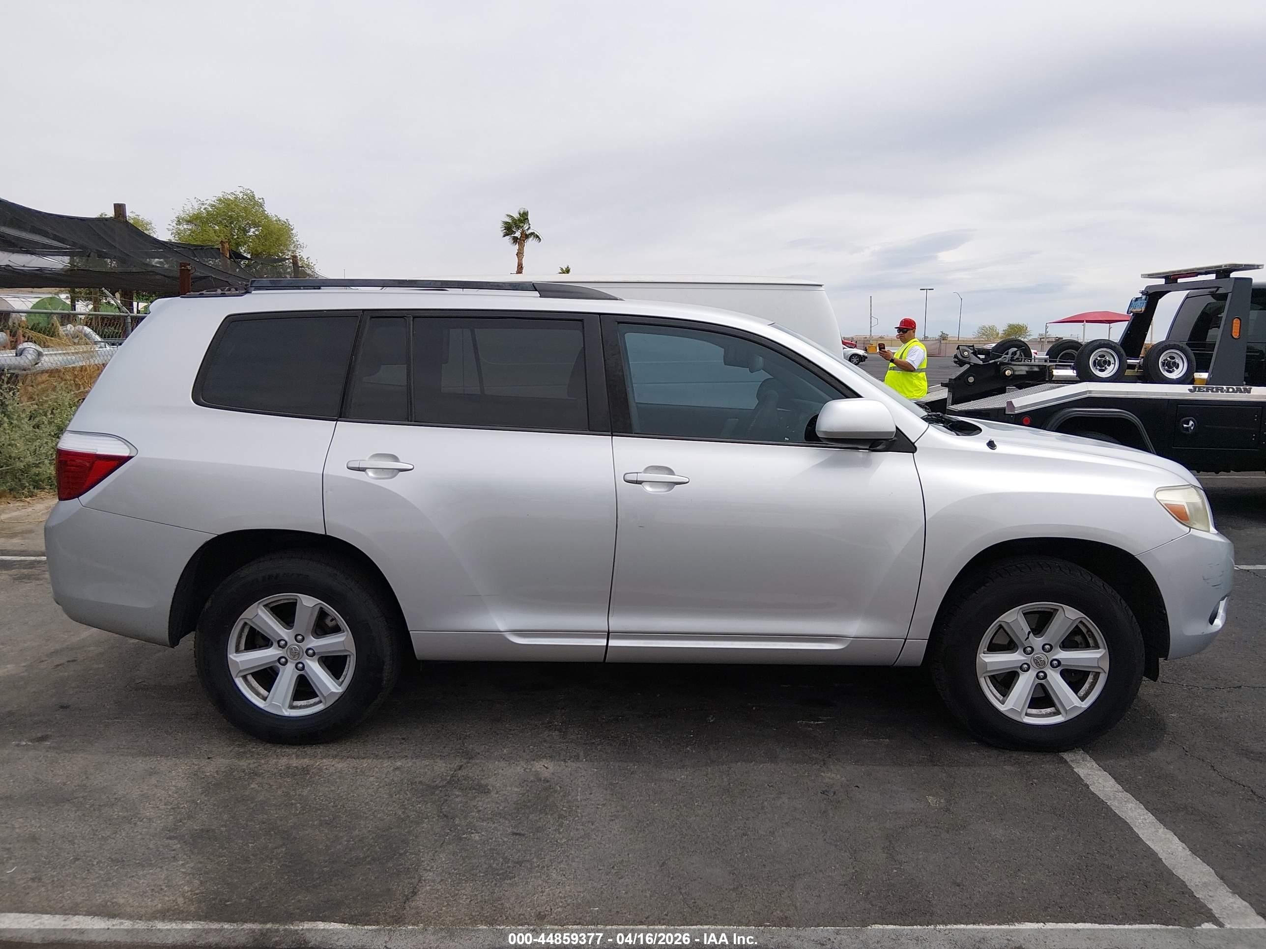 2010 Toyota Highlander Base V6 Silver vin: 5TDZK3EH4AS012913