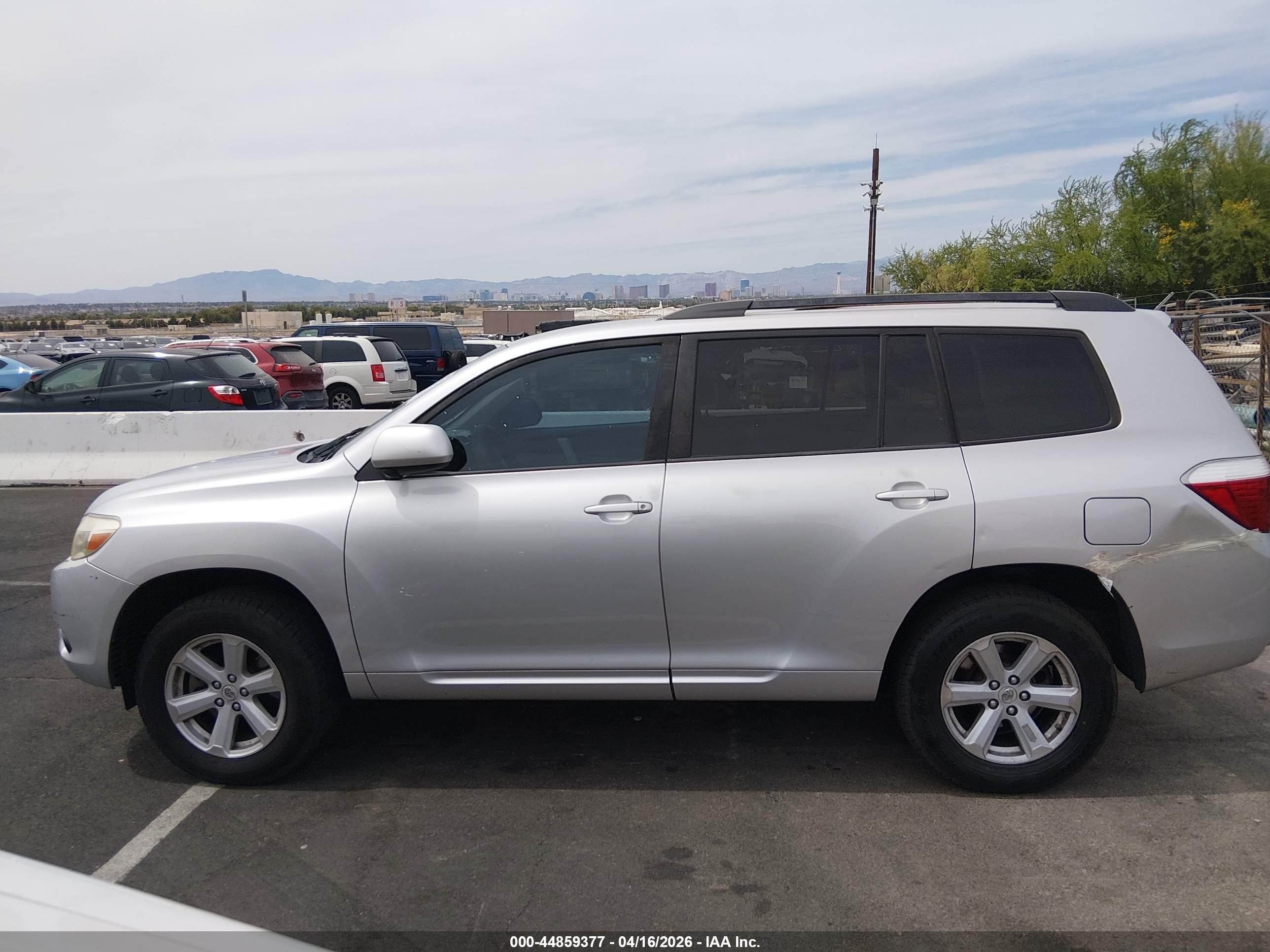2010 Toyota Highlander Base V6 Silver vin: 5TDZK3EH4AS012913