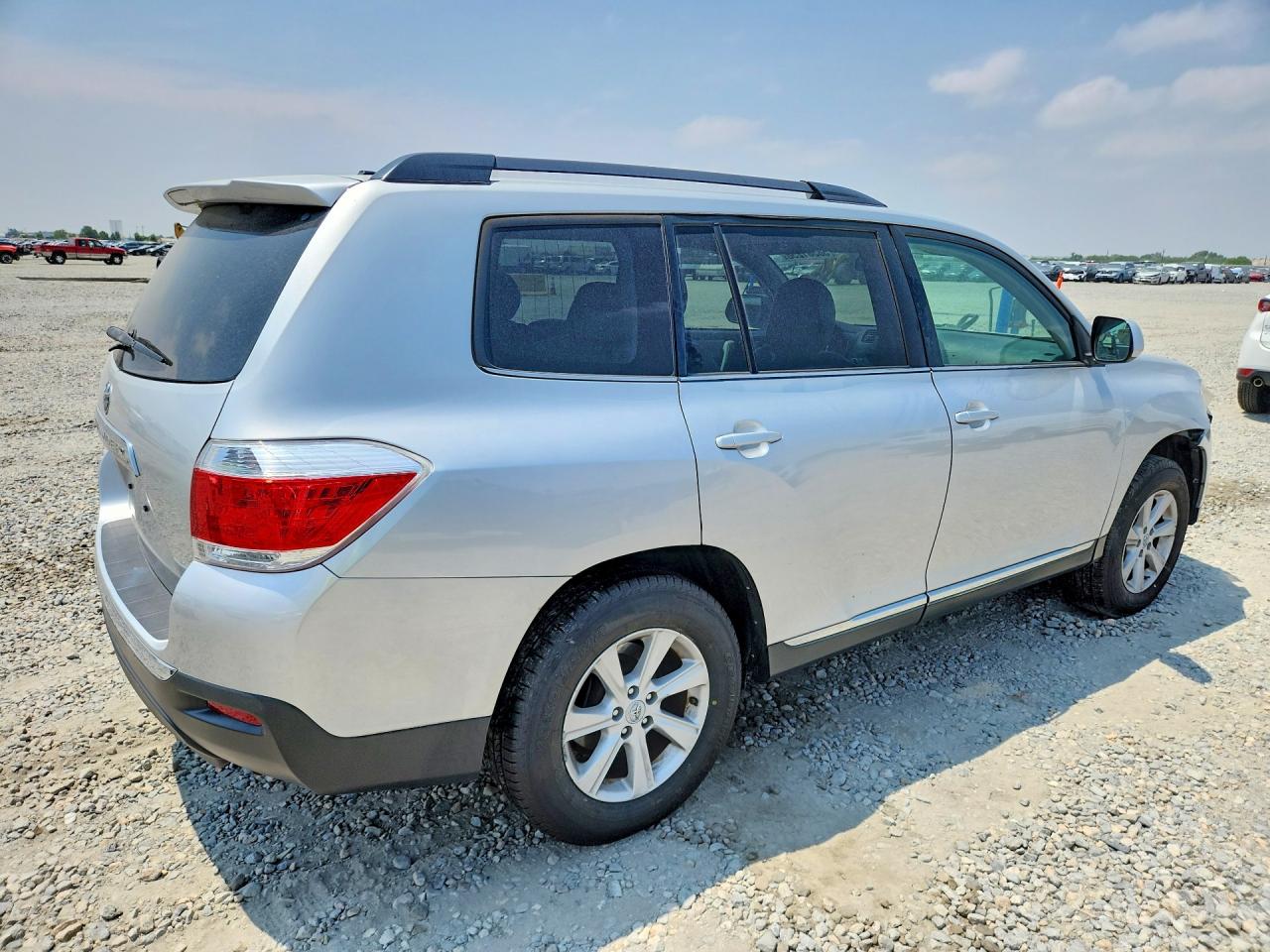 2012 Toyota Highlander Base Silver vin: 5TDZK3EH4CS065579