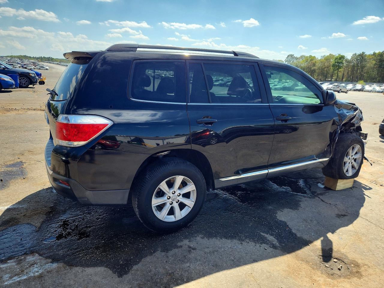 2012 Toyota Highlander Base Black vin: 5TDZK3EH4CS068420