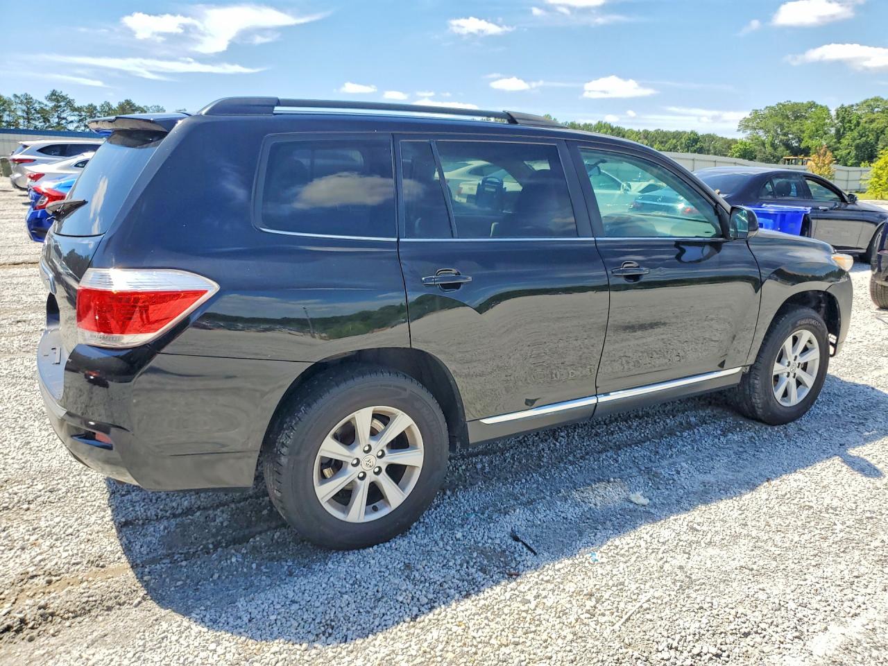 2013 Toyota Highlander Plus Black vin: 5TDZK3EH4DS106973