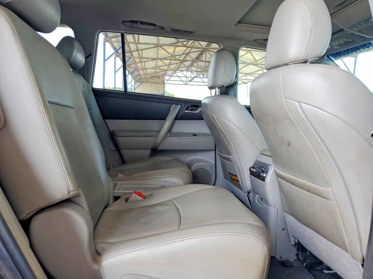 2013 Toyota Highlander Se Gray vin: 5TDZK3EH4DS129279