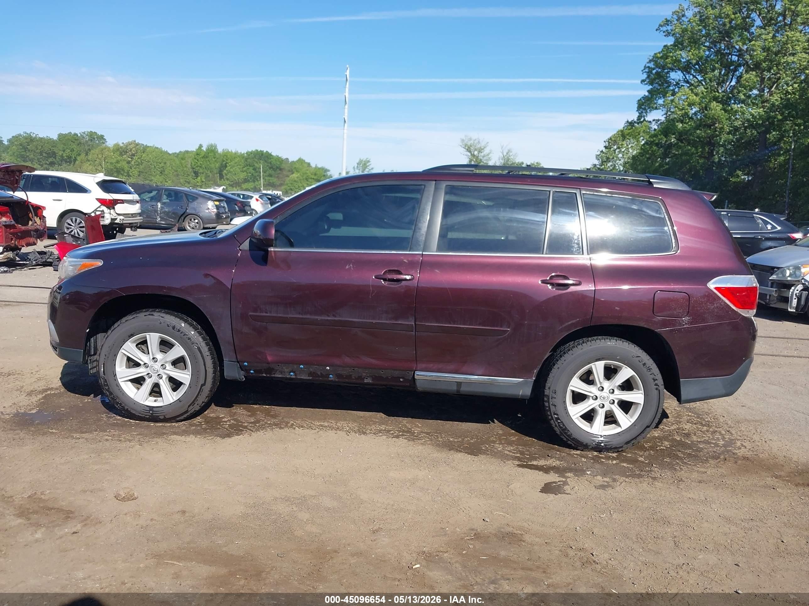2013 Toyota Highlander Se V6 Burgundy vin: 5TDZK3EH4DS131341