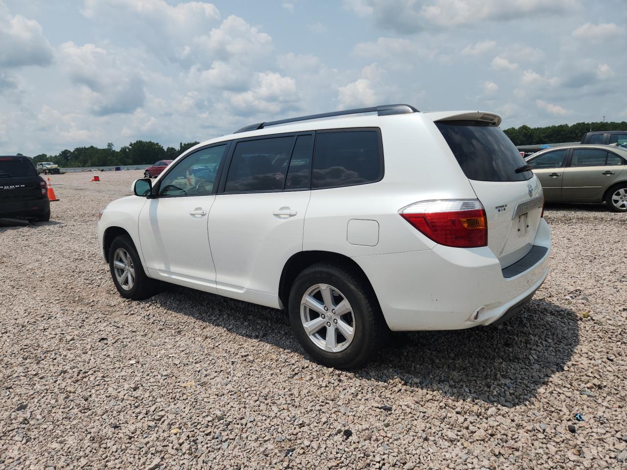 2010 Toyota Highlander White vin: 5TDZK3EH5AS002911