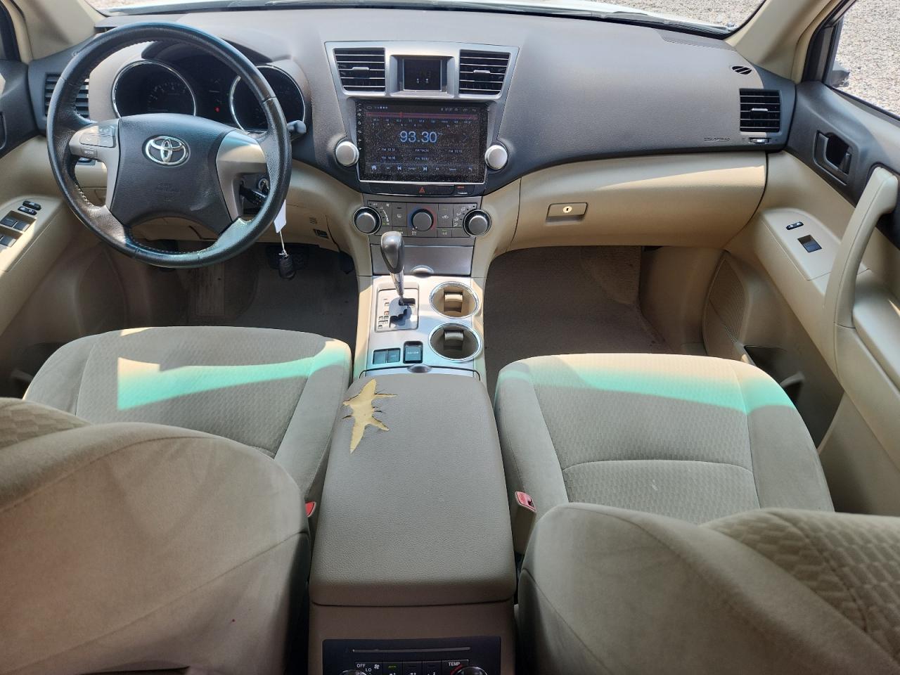 2010 Toyota Highlander White vin: 5TDZK3EH5AS002911