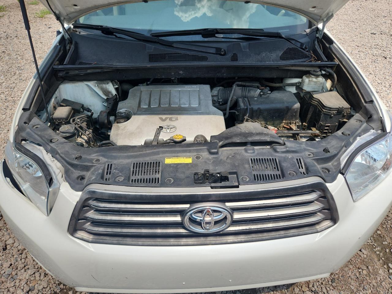 2010 Toyota Highlander White vin: 5TDZK3EH5AS002911