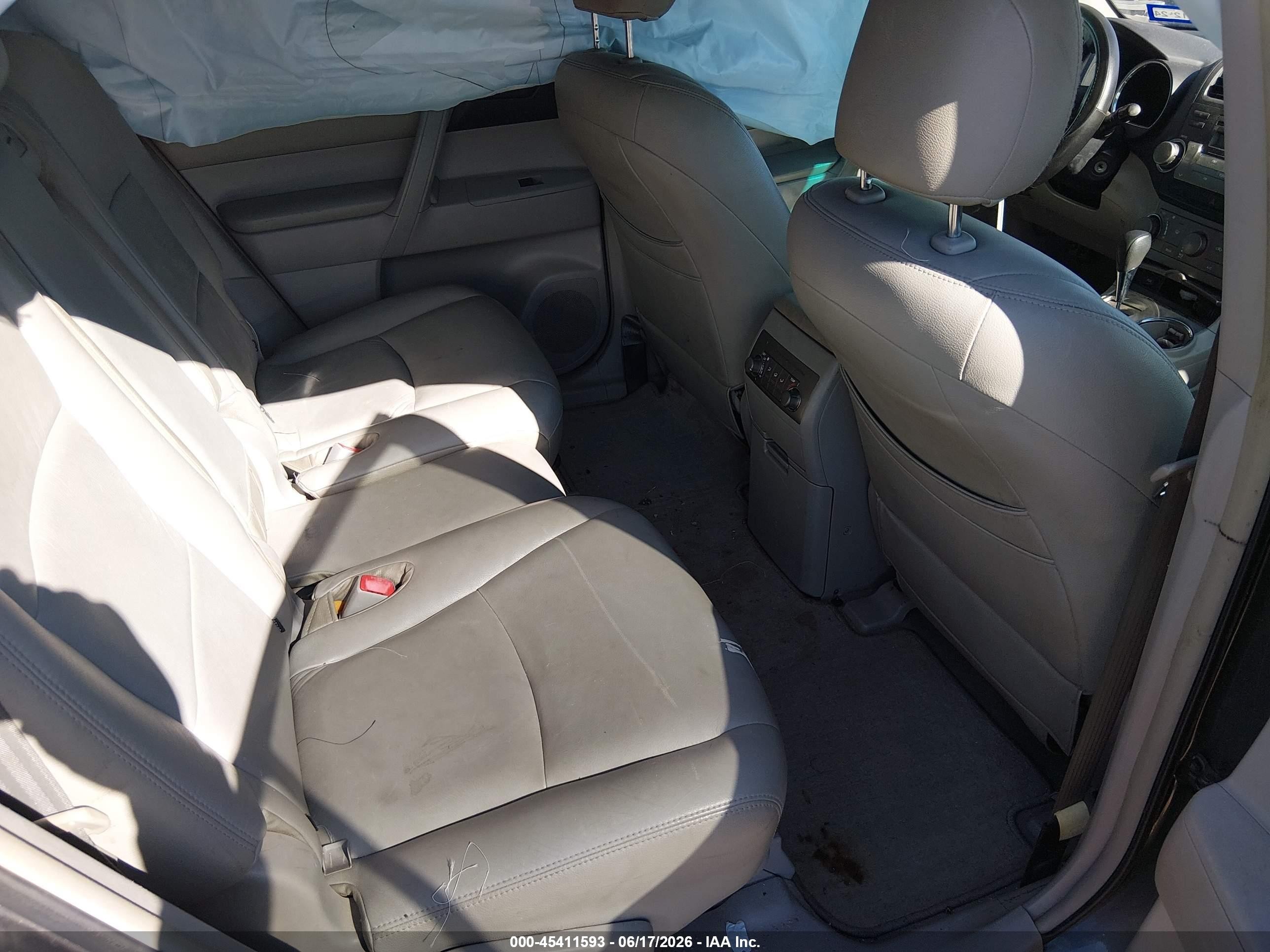 2010 Toyota Highlander Base V6 Серый vin: 5TDZK3EH5AS016484