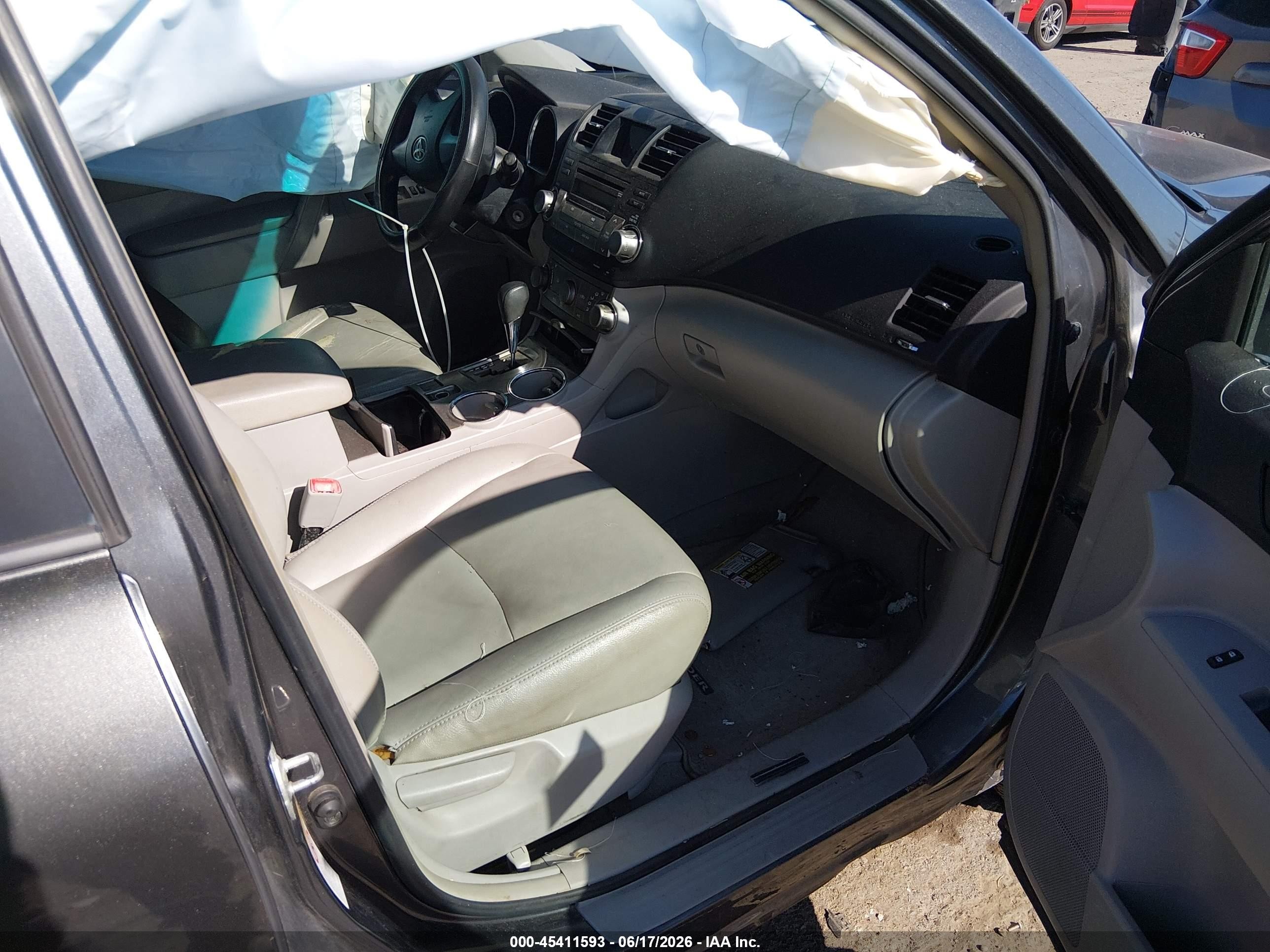 2010 Toyota Highlander Base V6 Серый vin: 5TDZK3EH5AS016484